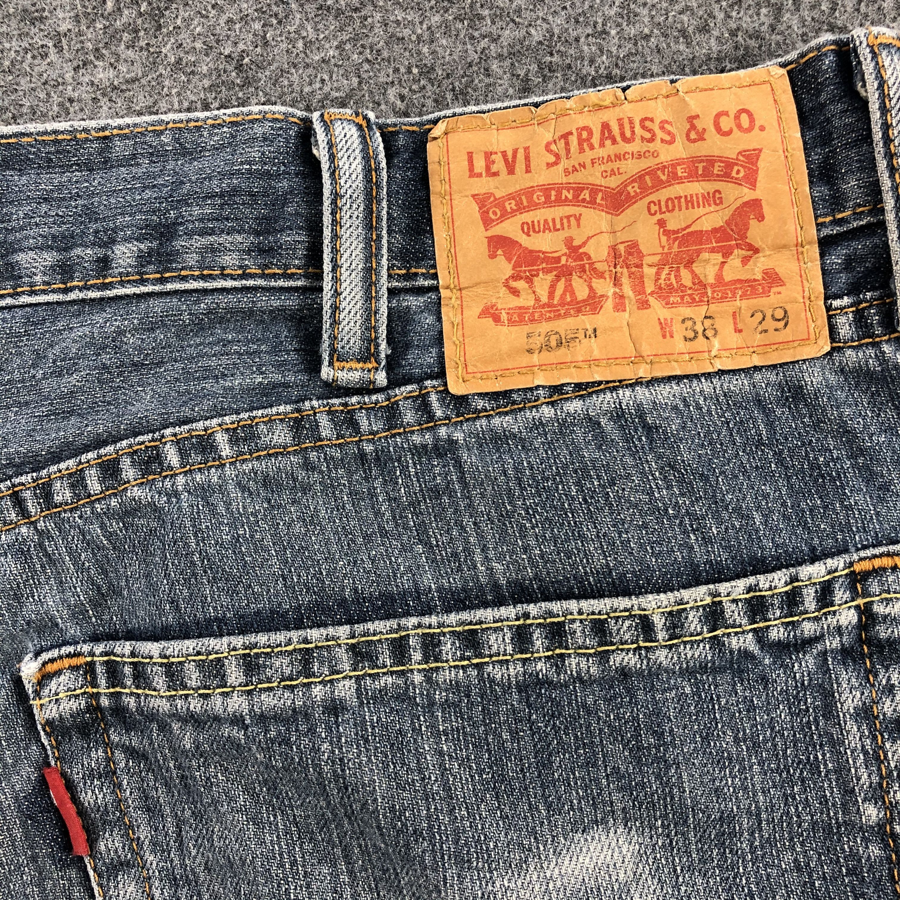 Levi's × Vintage Vintage Blue Wash Levis 505 Jeans-JM1877 Size US 39 - 6 Thumbnail