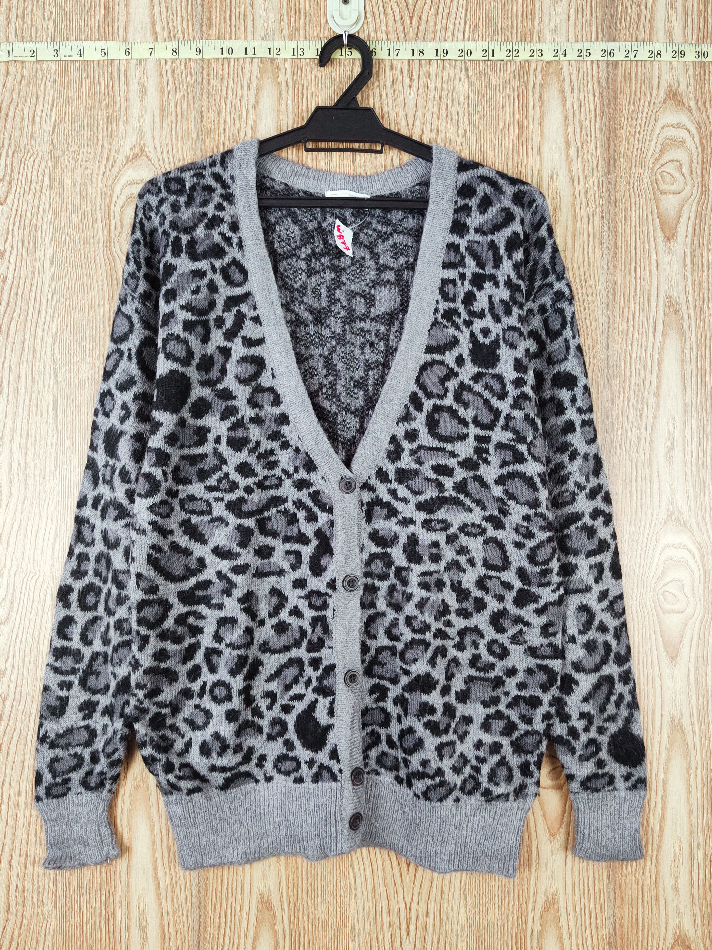 E hypen world gallery Gray Knitwear Cardigan #W877