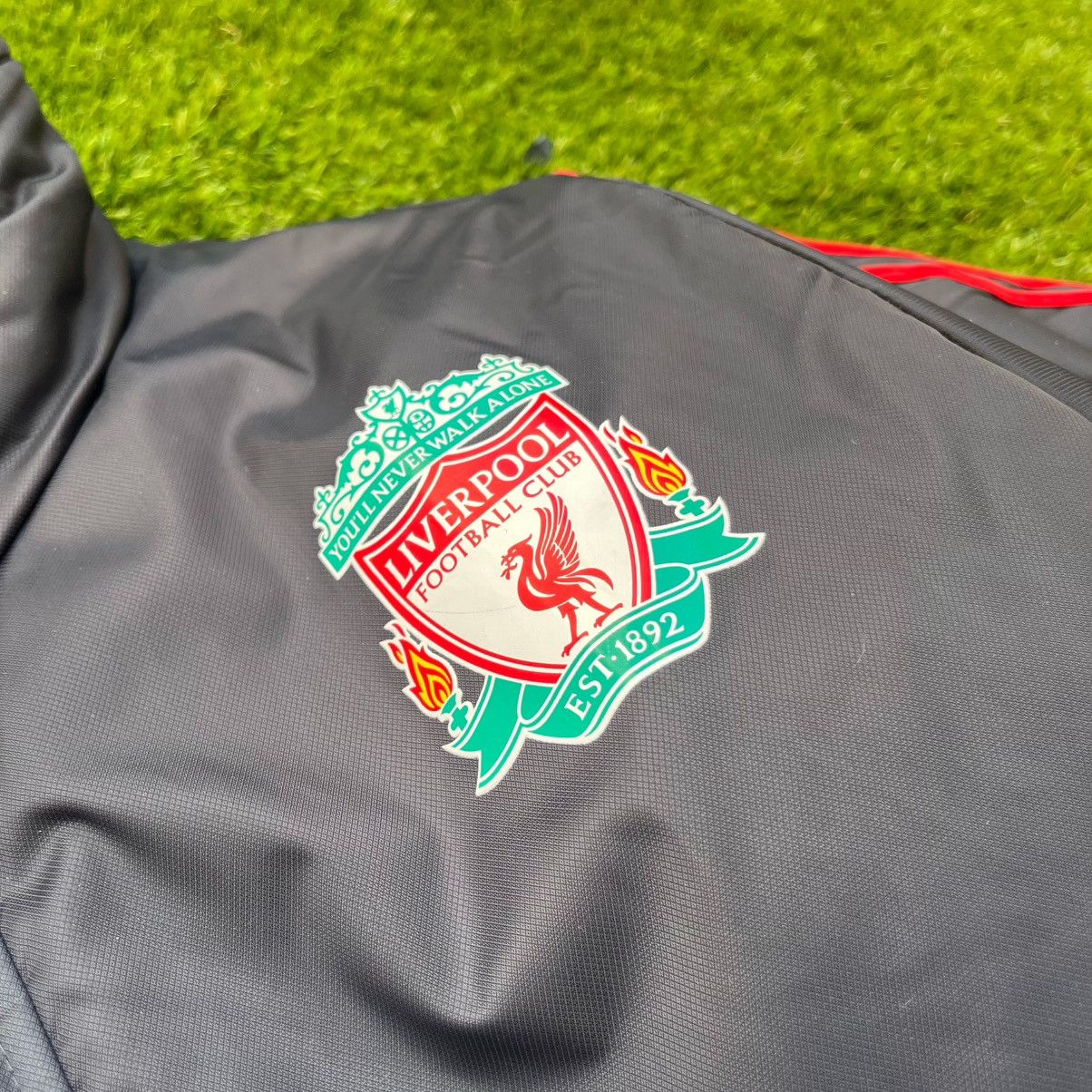 Adidas Liverpool Bench Coat 09/10 – Adidas Size US XL / EU 56 / 4 - 11 Thumbnail