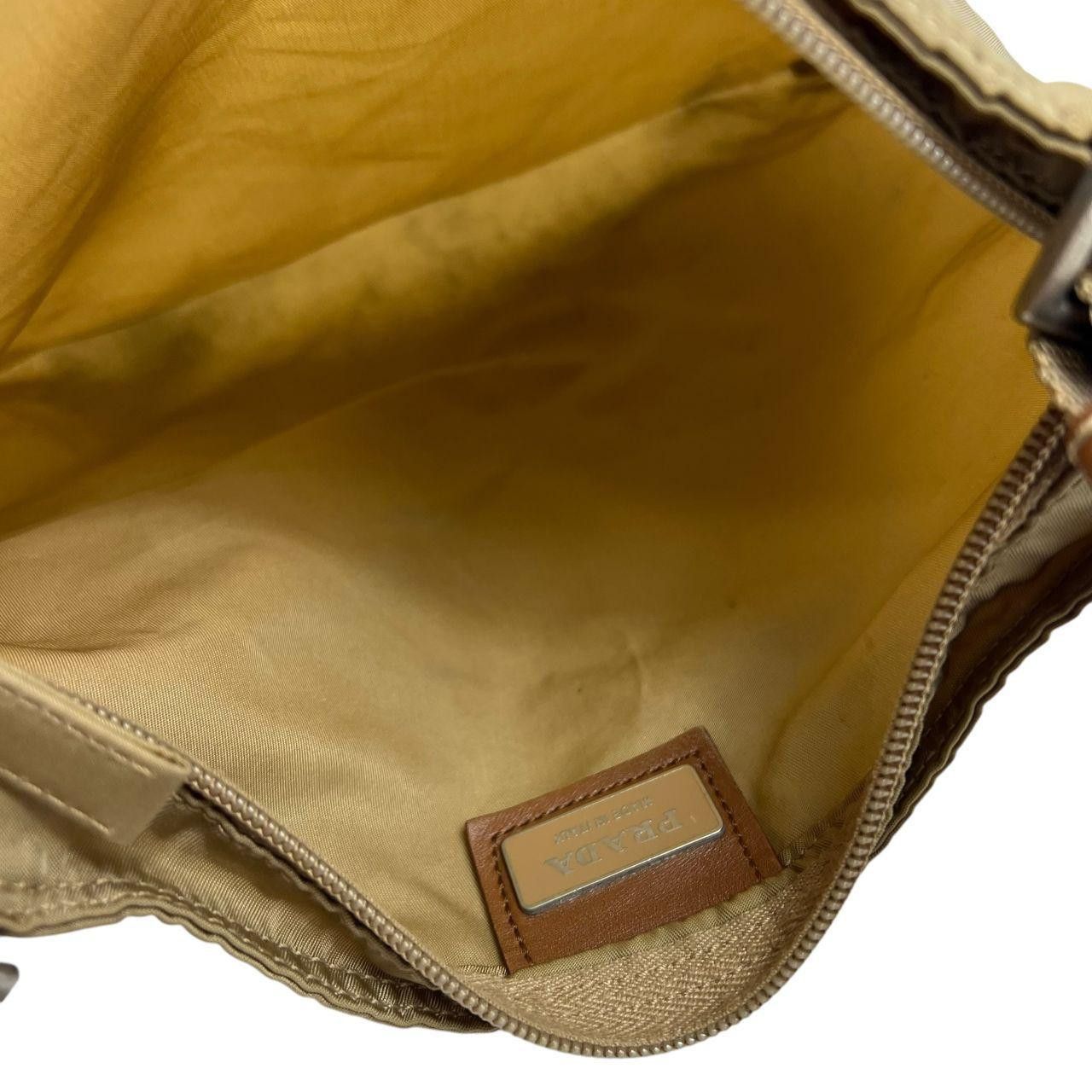 Prada Vintage Prada Milano Crossbody Messenger Bag Size ONE SIZE - 8 Thumbnail