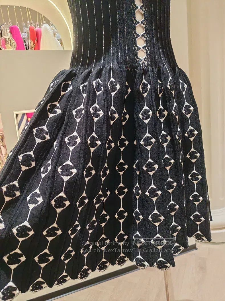 Alaia Alaia Black and white color block sleeveless dress Size XS / US 0-2 / IT 36-38 - 5 Thumbnail