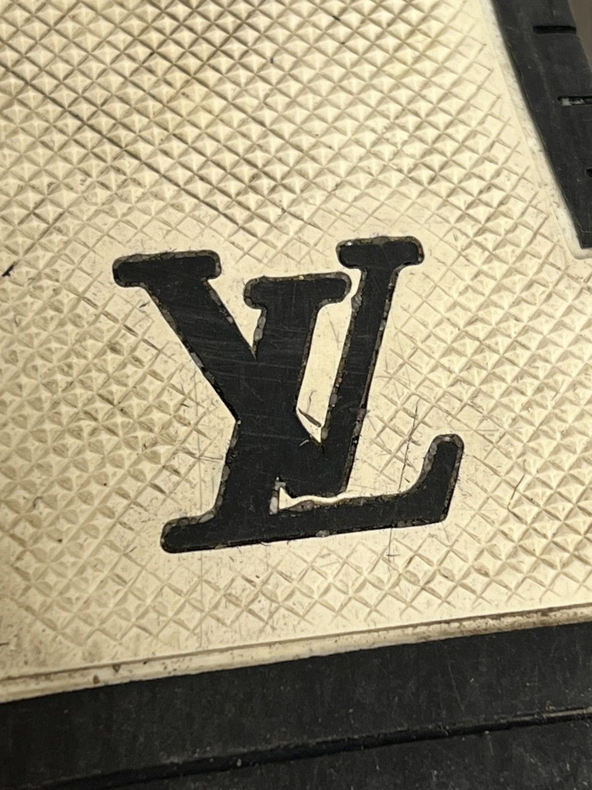 Louis Vuitton Louis Vuitton Damier Graphite Leather Mid-Top Sneaker Size US 10 / EU 43 - 13 Thumbnail