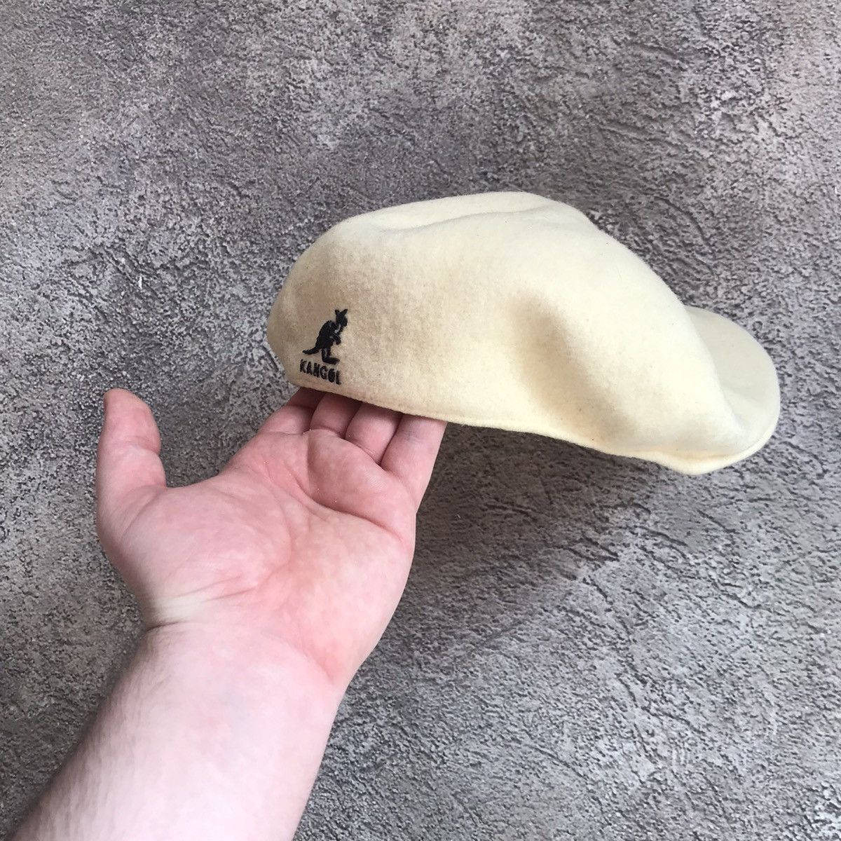 Vintage Vintage Kangol Beretta Embroidered Logo Y2K 90s Streetwear O Size ONE SIZE - 2 Thumbnail