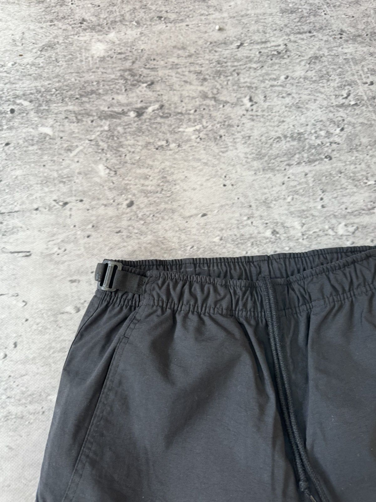 Nike × Vintage NIKE NYLON VINTAGE Y2K OVERSIZE BAGGY FIT PANTS SWEATPANTS Size US 32 / EU 48 - 7 Thumbnail