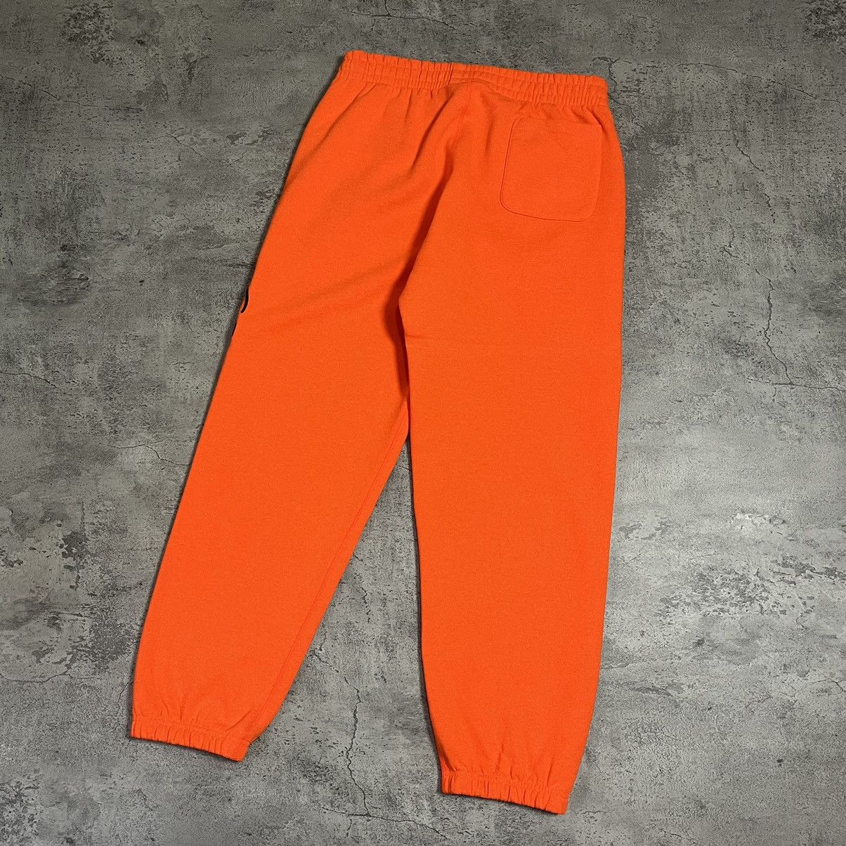 Supreme Supreme Embroidered Script Sweatpant FW24 - Orange Size US 33 - 2 Thumbnail