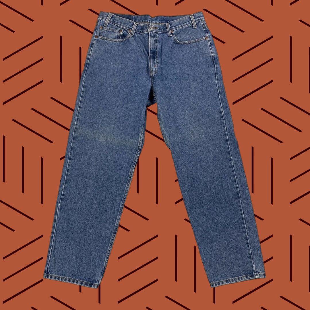 Levi's VINTAGE Levi's 550 Jeans Medium Wash Blue Relaxed Fit 36x30 90s Mens Size US 36 / EU 52 - 1 Thumbnail