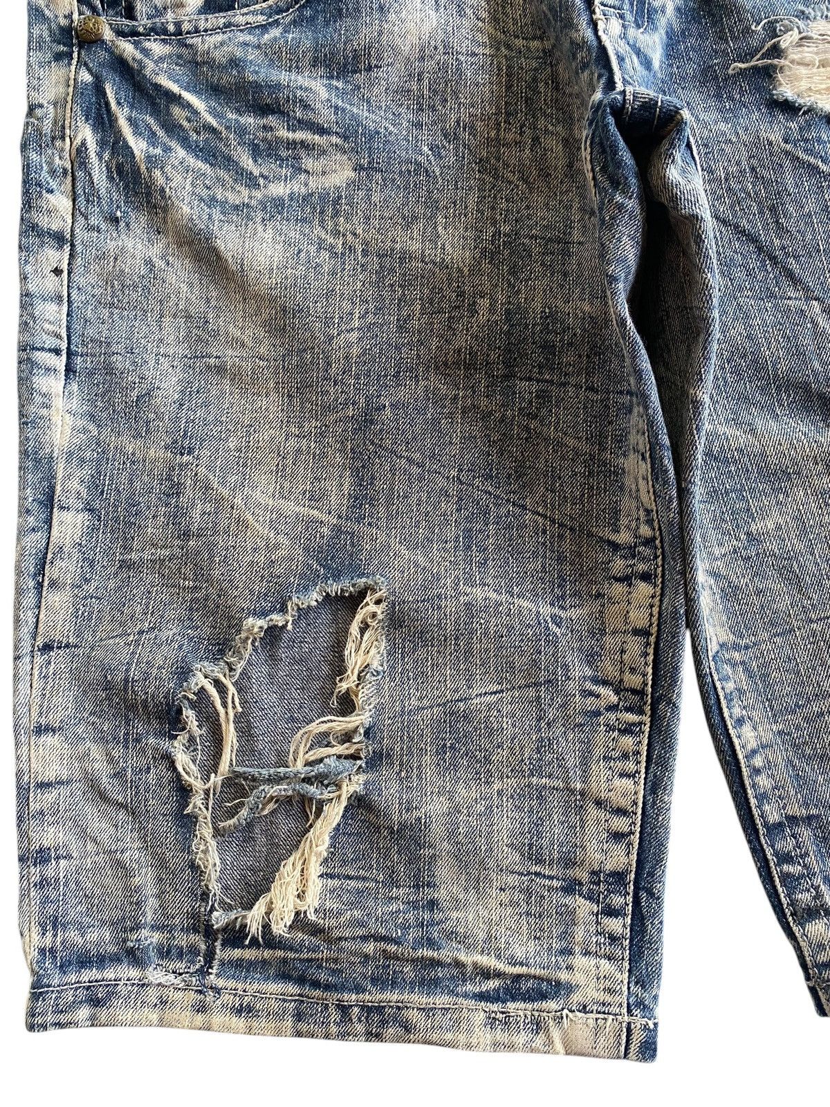 Skull Jeans by an Alchemist Deluxe Creation Skull Double Waist Distressed Short Jeans Size US 34 / EU 50 - 7 Thumbnail