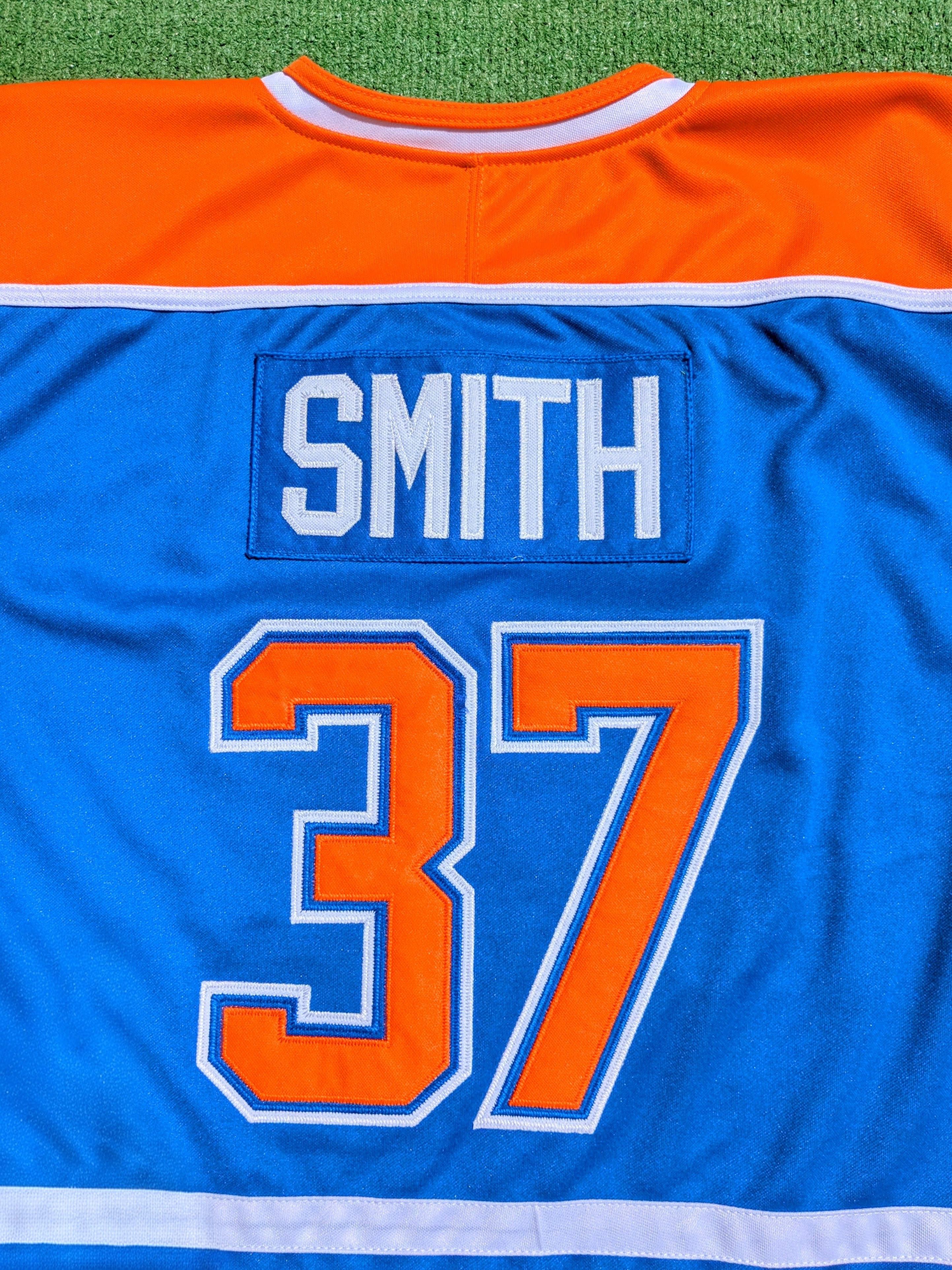 Other VTG Kevin Smith #37 Hockey Jersey Sz44 FatMan On Batman EUC Size US M / EU 48-50 / 2 - 5 Thumbnail