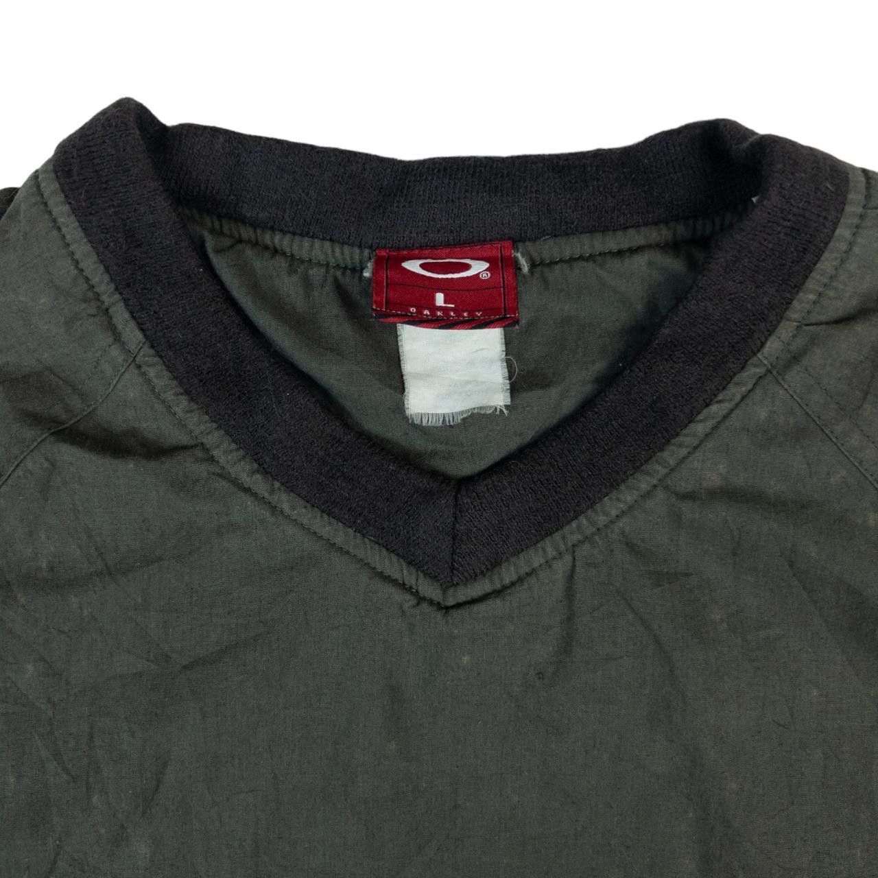 Oakley Vintage Oakley Waterproof Pullover Jacket Size L Size US L / EU 52-54 / 3 - 3 Thumbnail