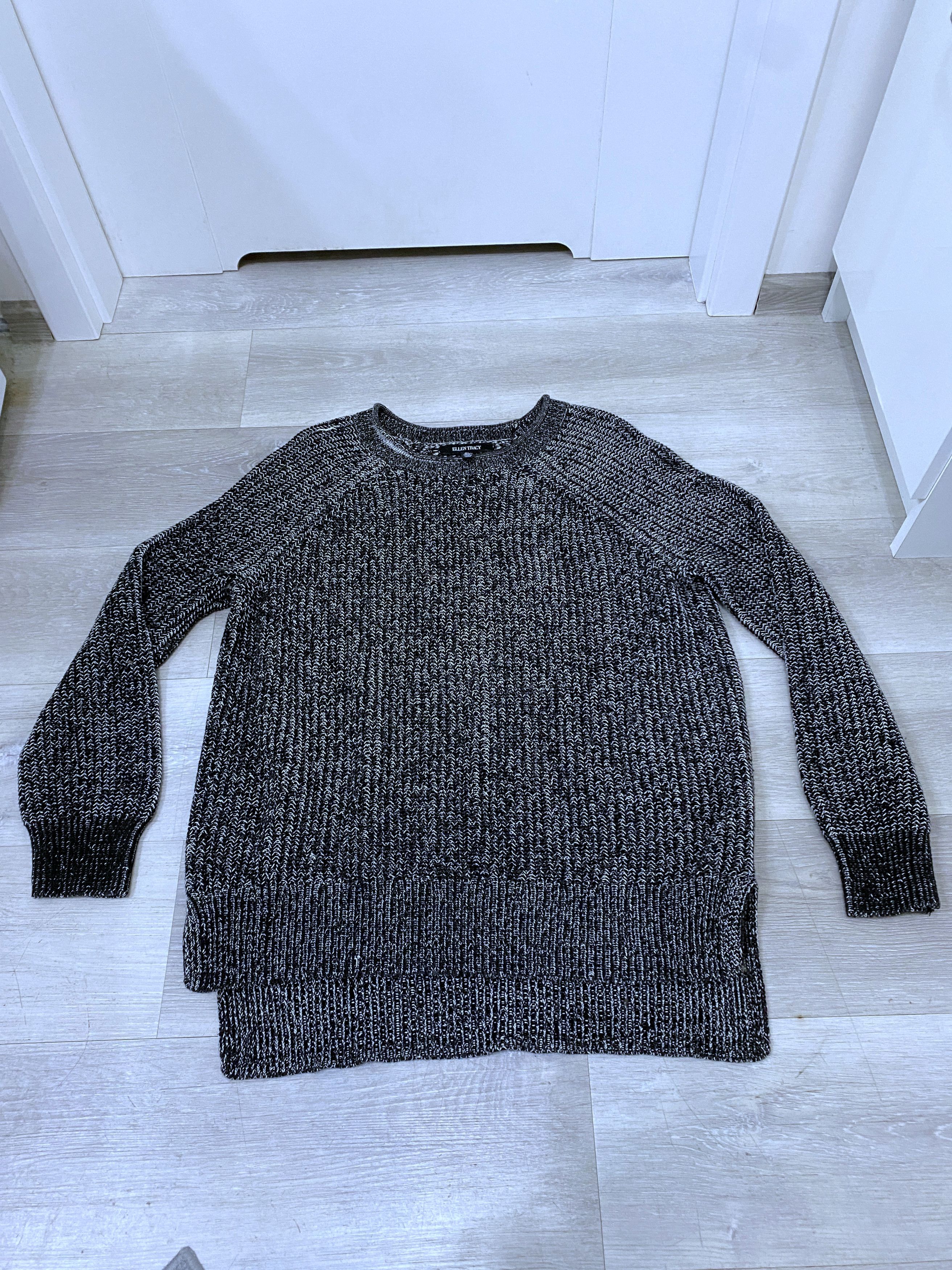 Other Ellen Tracy sweater size L Size US L / EU 52-54 / 3 - 4 Thumbnail