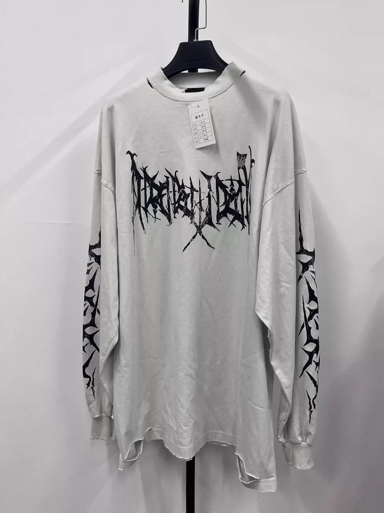 Balenciaga Balenciaga size 2 Sanskrit Long Sleeve Size US S / EU 44-46 / 1 - 1 Thumbnail