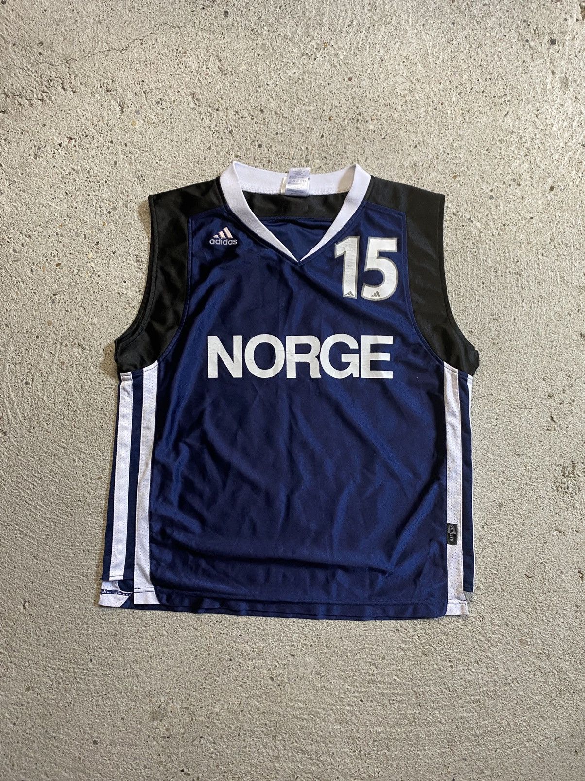Adidas Adidas vintage tanktop norge norway sleeveless basketball Size US XL / EU 56 / 4 - 1 Thumbnail