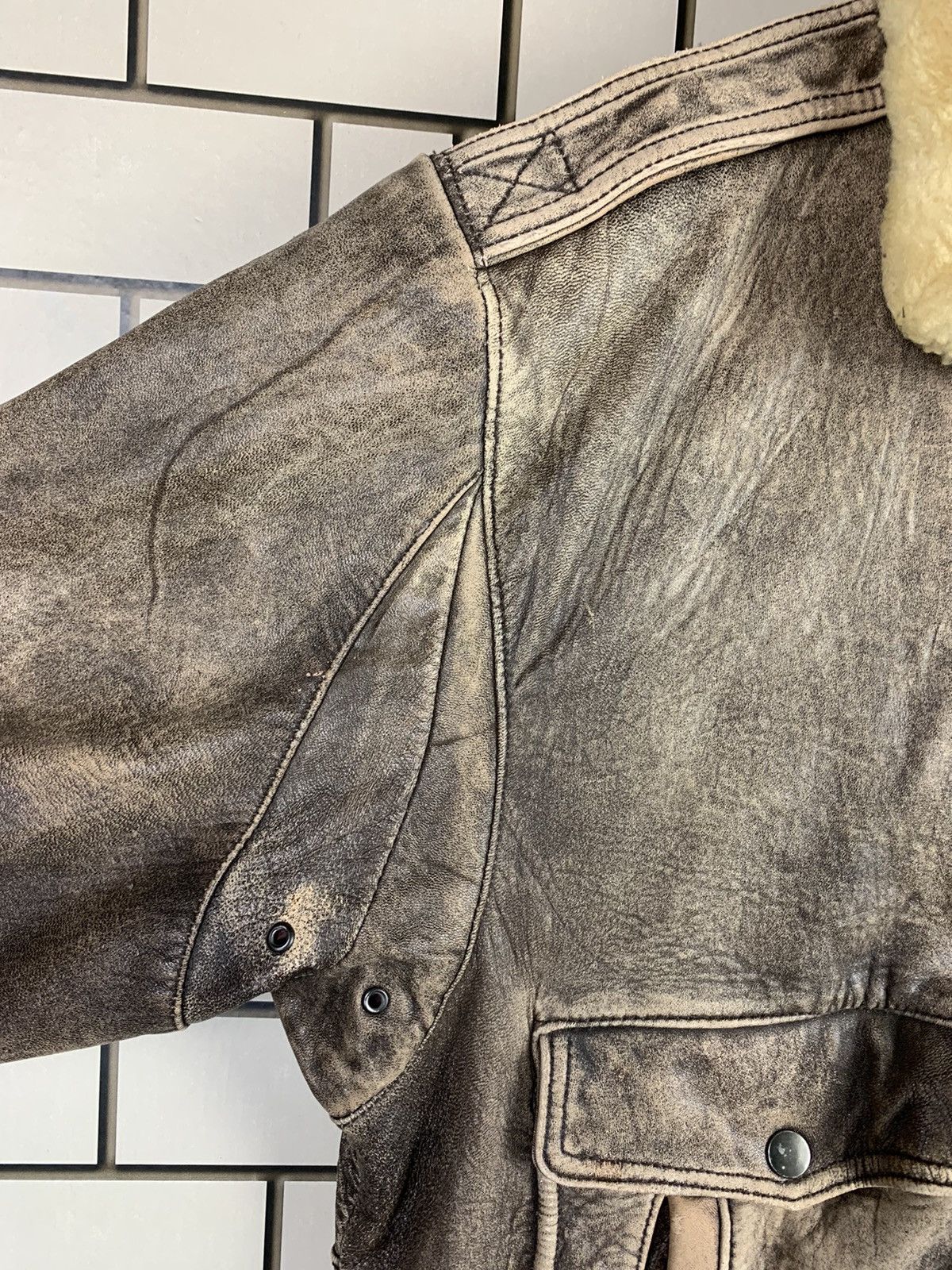 14th Addiction Vintage 90s Make Sherpa Leather Bomber Jacket Size US L / EU 52-54 / 3 - 13 Thumbnail