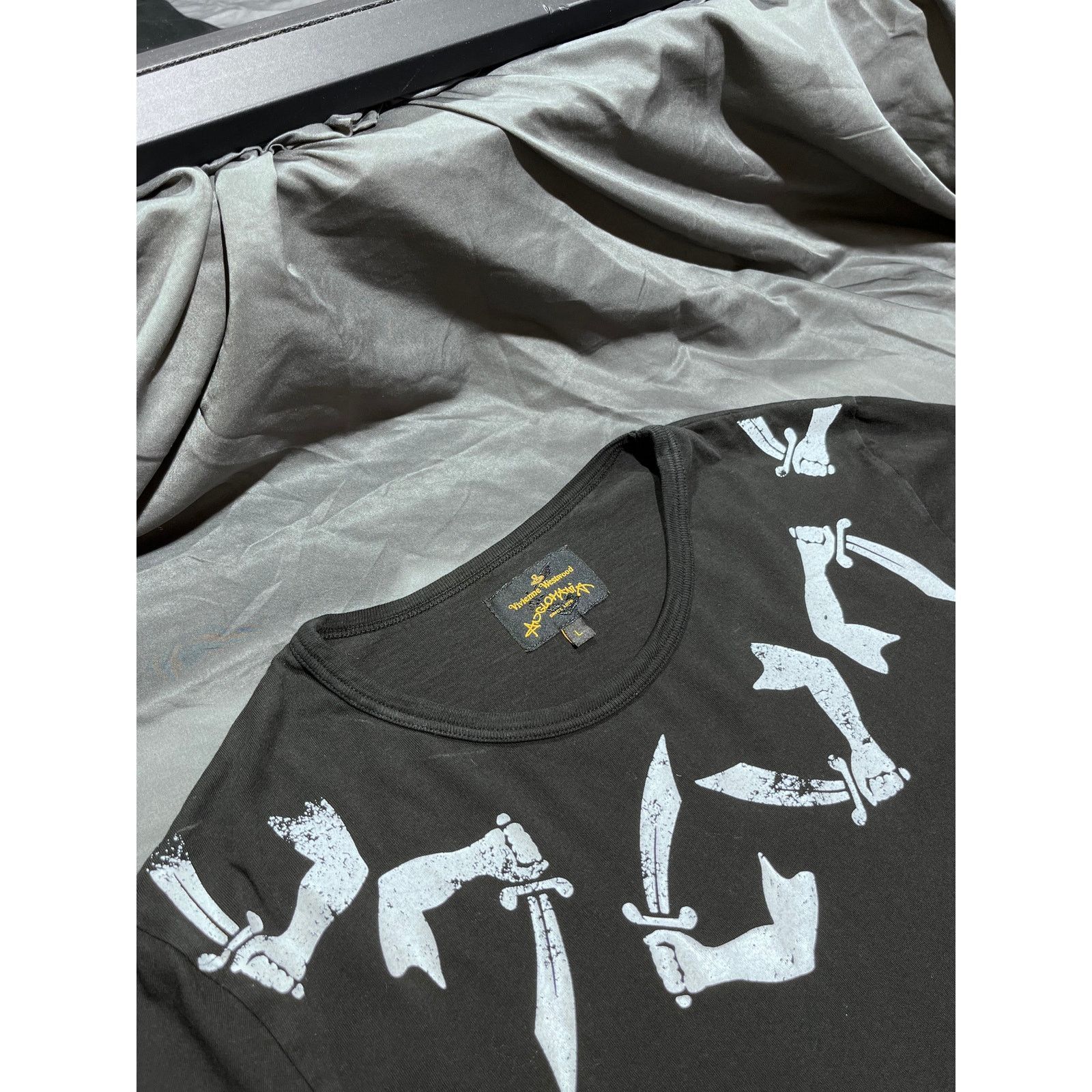 VIVIENNE WESTWOOD 2000's tee