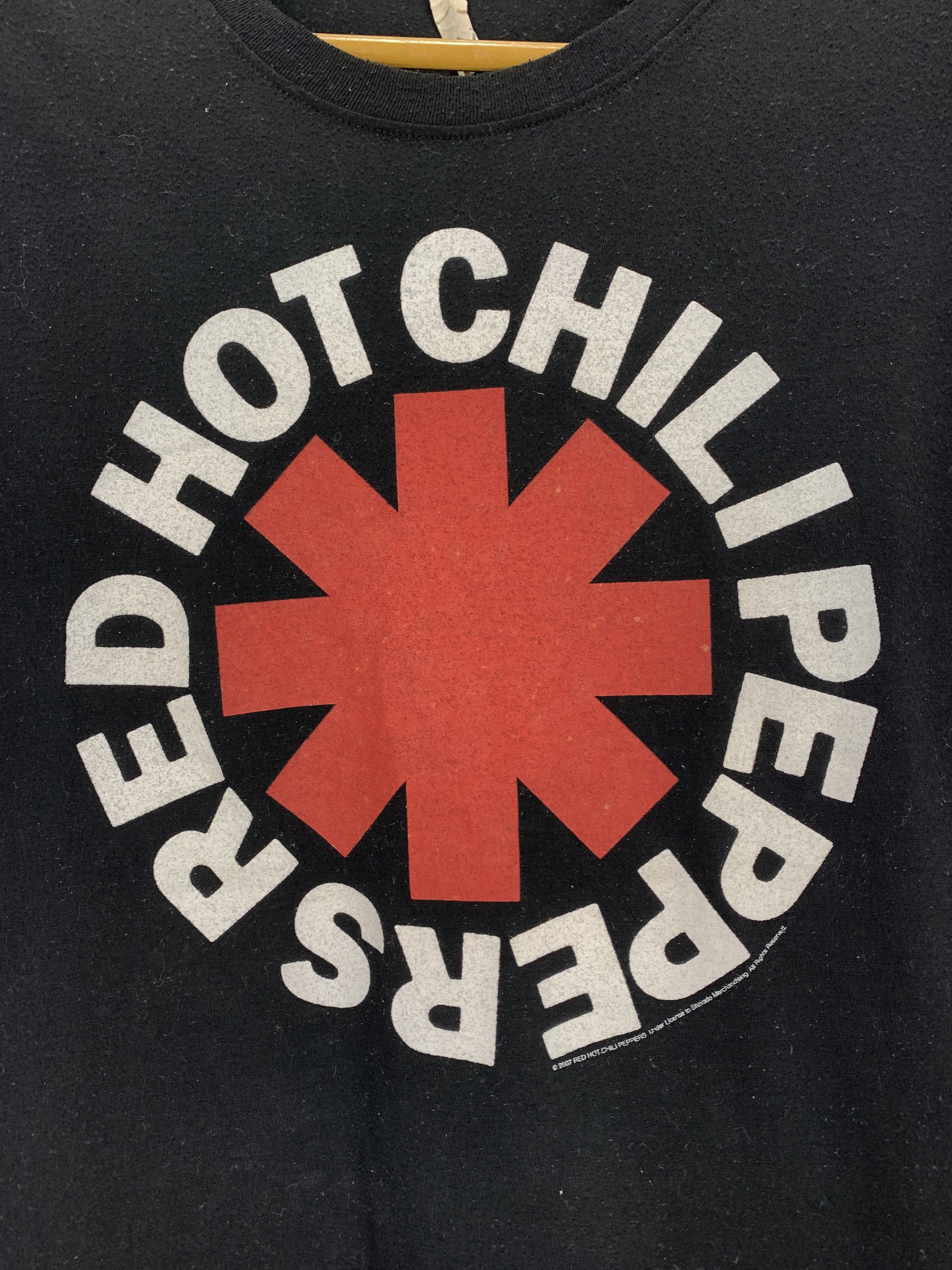 Band Tees Y2K Vintage RED HOT CHILI PEPPERS T Shirt #2218/22 Size US M / EU 48-50 / 2 - 2 Thumbnail