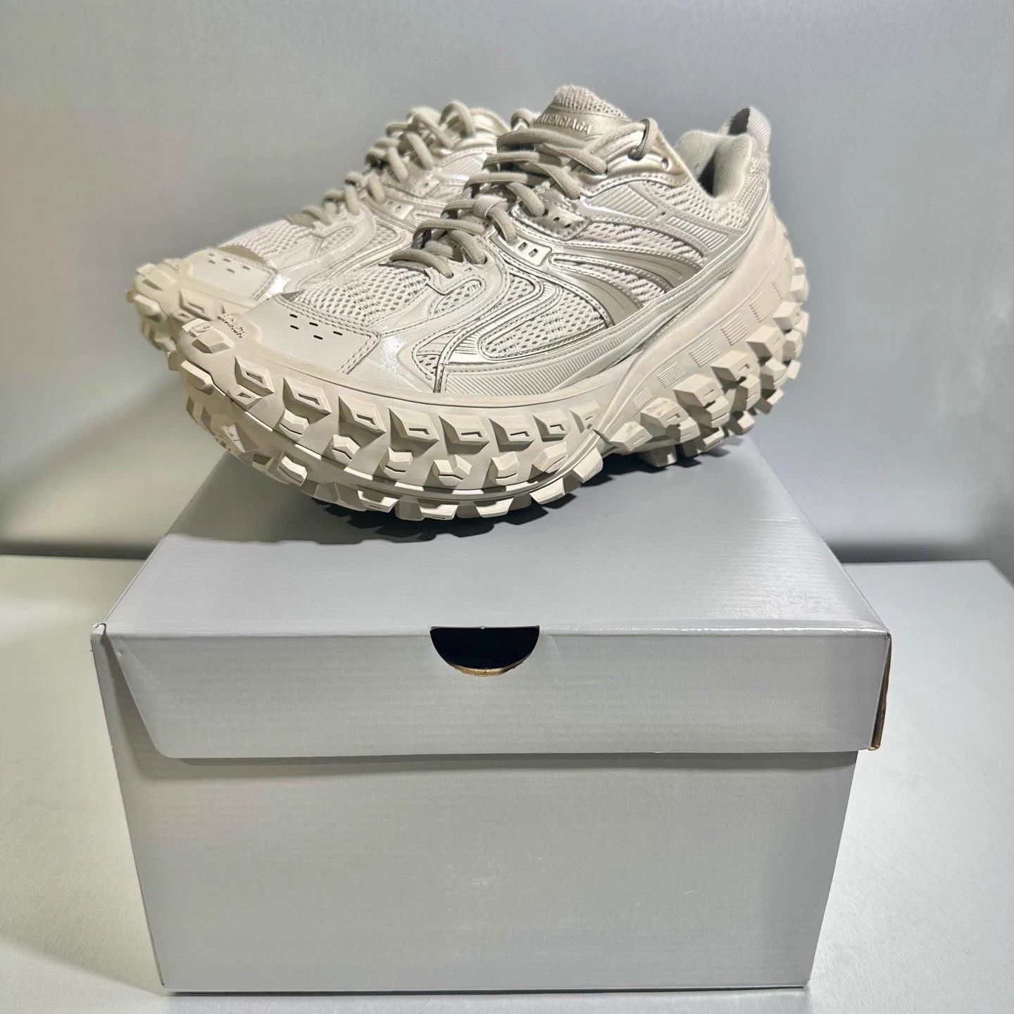 Balenciaga Balenciaga Tire Sneaker 42 with box mint X4616 Size US 9 / EU 42 - 8 Thumbnail