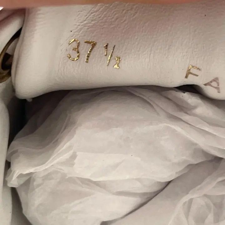 Other Louis Vuitton Cat Illustration White Sneakers -2508 Size US 7 / IT 37 - 5 Thumbnail