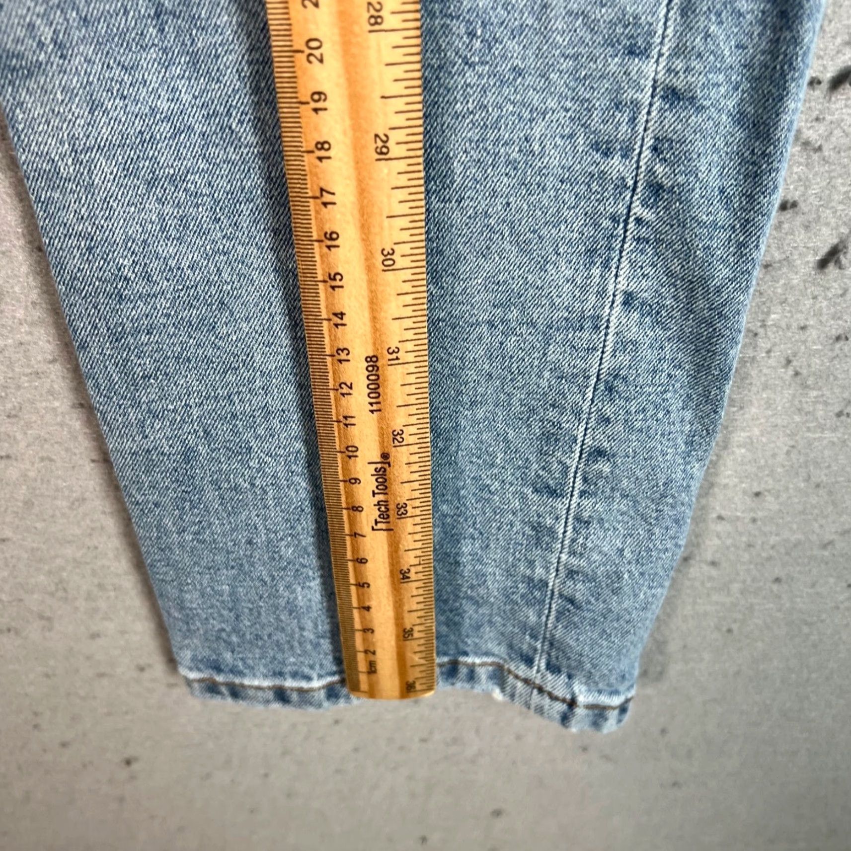 Bdg BDG Mens Jeans 32 x 30 Blue Distressed Light Wash Skinny Cotton Blend Denim Slim 5-Pocket Mens Regular Inseam 28 Vintage No Size US 32 / EU 48 - 6 Thumbnail