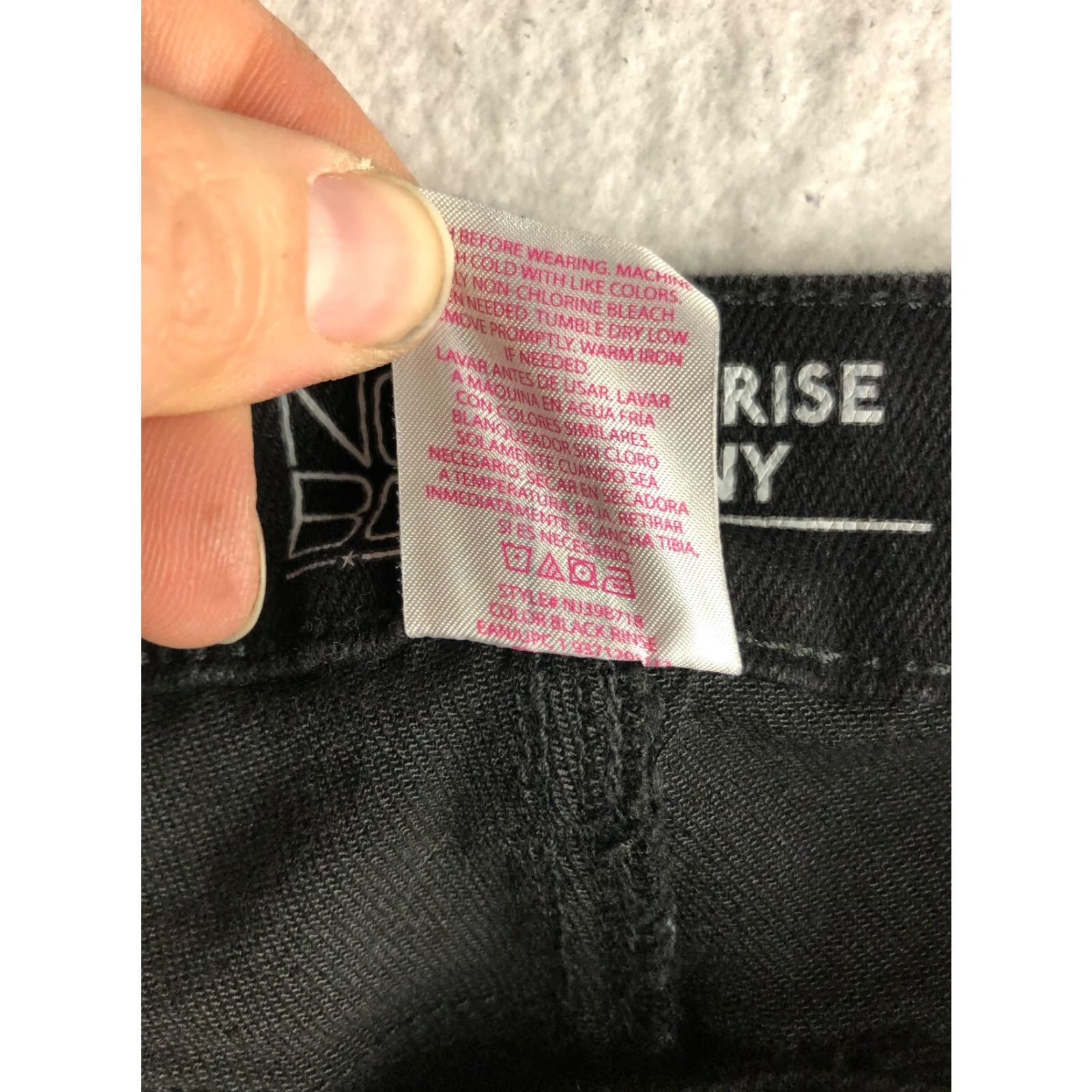 Vintage No Boundaries Juniors Jeans High Rise Skinny Black Denim Size 13 Distressed Size 34" / US 12 / IT 48 - 8 Thumbnail