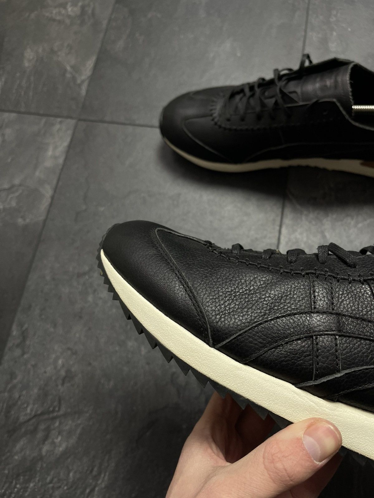 Onitsuka Tiger Vintage rare asics onitsuka tiger low top leather sneakers Size US 11 / EU 44 - 8 Thumbnail