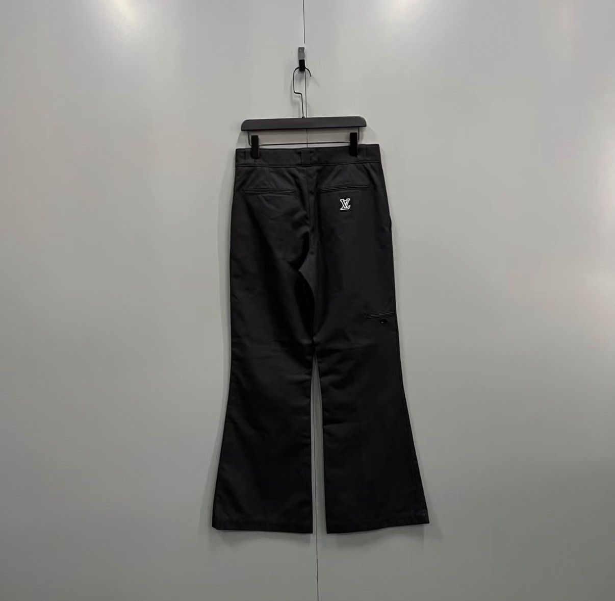 Louis Vuitton Louis Vuitton 25 Spring Embroidered Logo Flared Pants J41 Size US 30 / EU 46 - 2 Thumbnail
