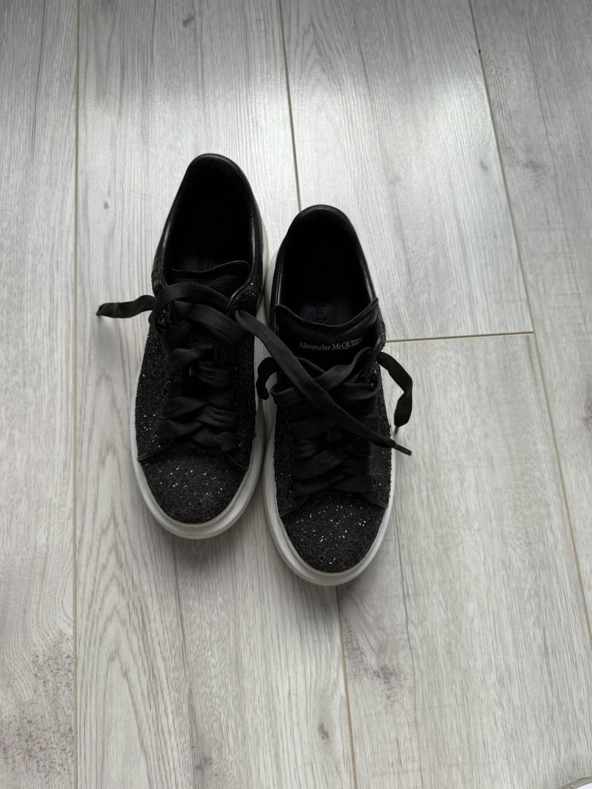 Alexander McQueen Alexander McQueen sneakers Size US 7 / IT 37 - 2 Thumbnail