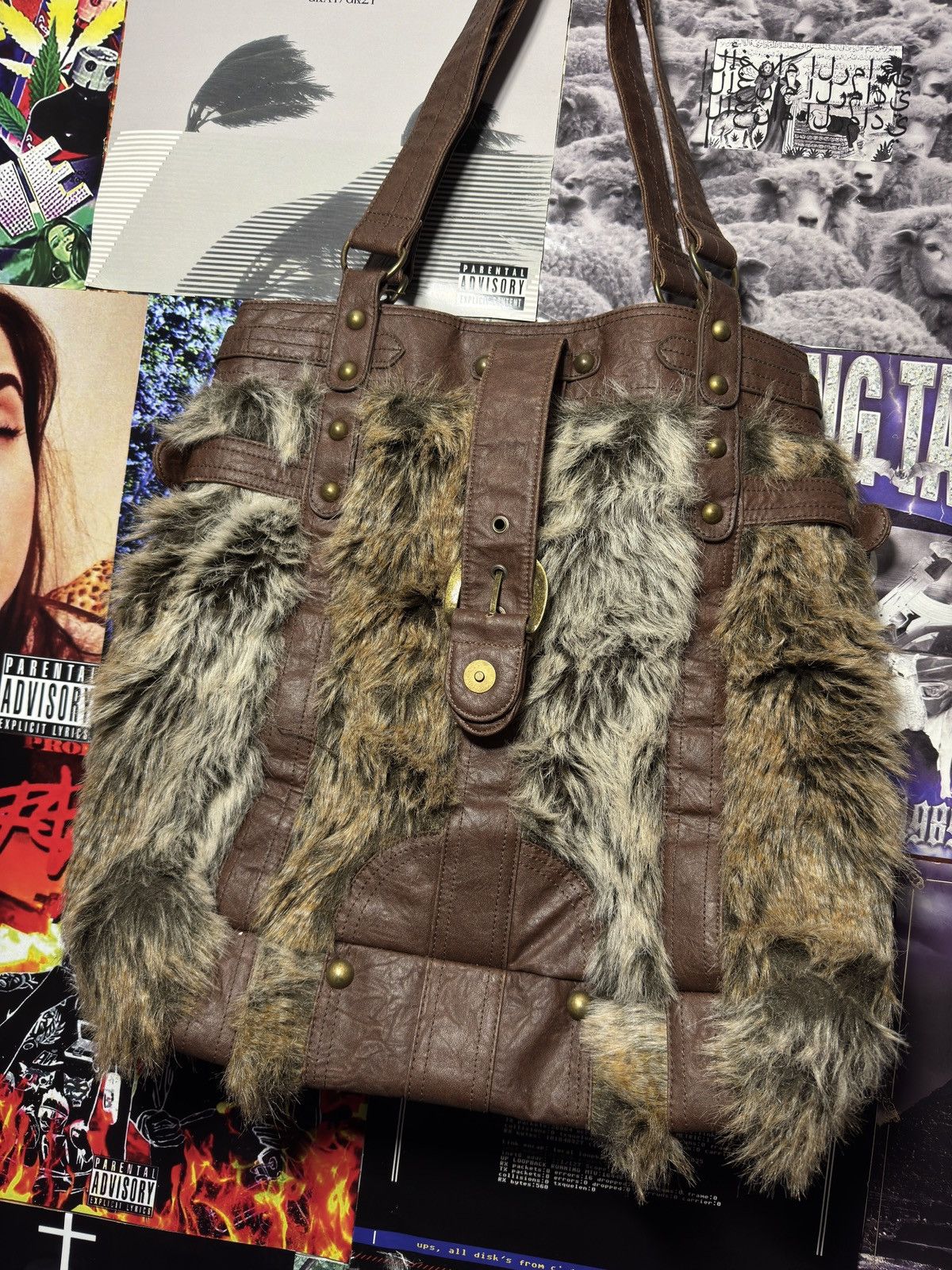 Japanese Brand Vintage Faux Fur Big Shoulder Bag Size ONE SIZE - 2 Thumbnail
