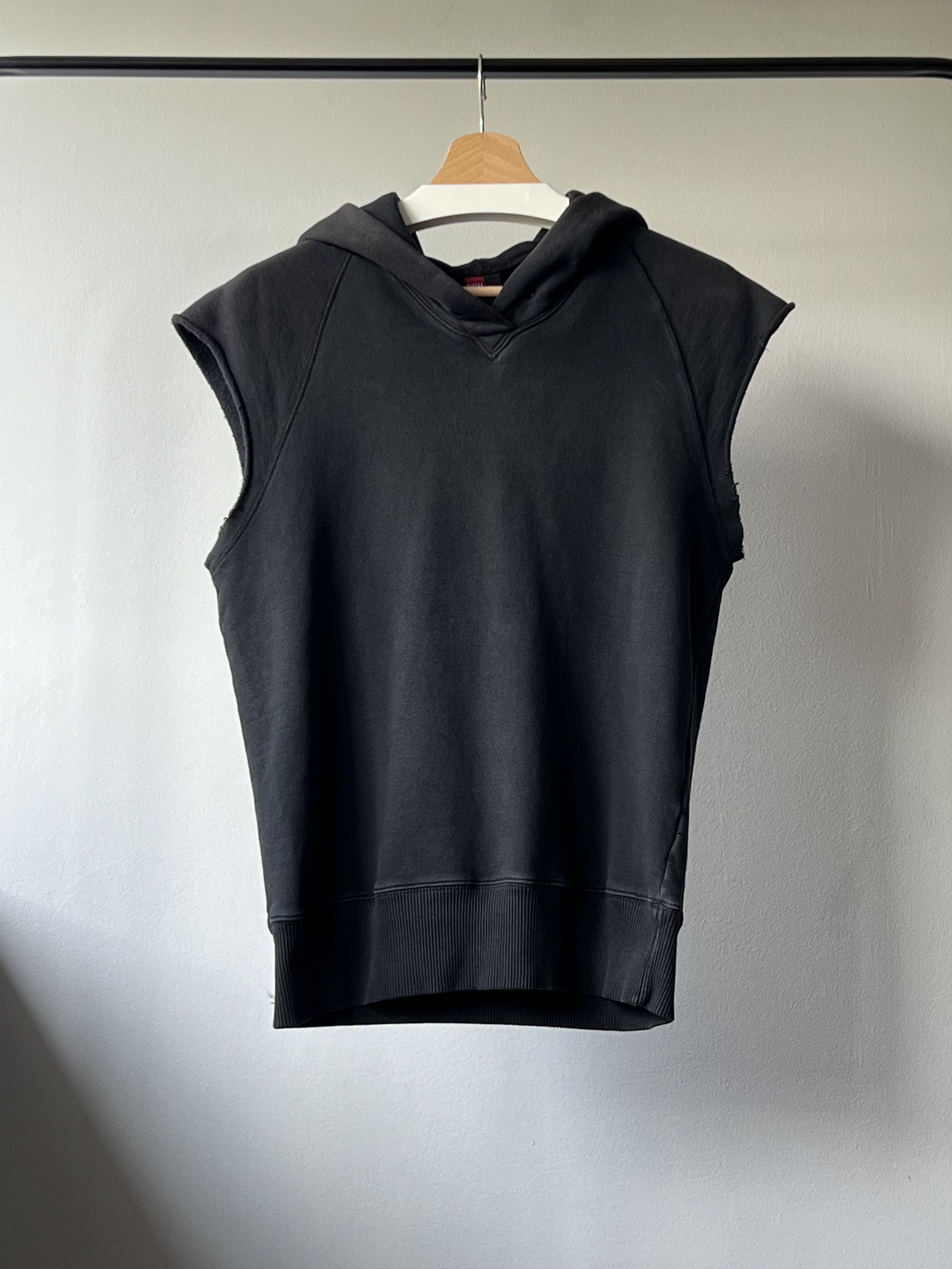 Diesel Diesel Sleevless Black Cotton Printed Pullover Hoodie Y2K Size US S / EU 44-46 / 1 - 1 Thumbnail