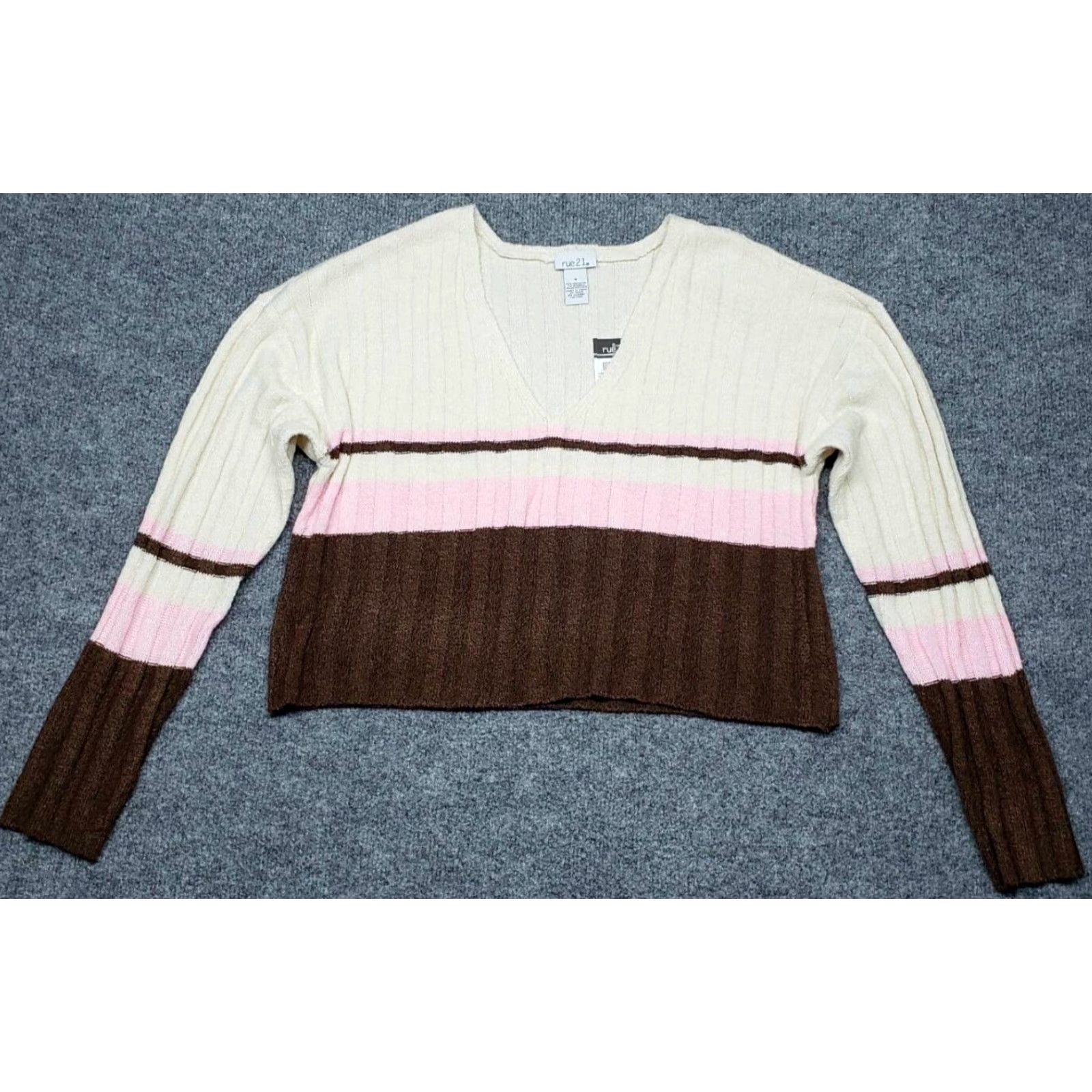 Vintage **Rue21 Women's S Pullover V-Neck Striped Long Sleeve Brown Cropped New** User: Rue21 Women's S Pullover V-Neck Striped Long Sleeve Brown Cropped New Size S / US 4 / IT 40 - 2 Thumbnail