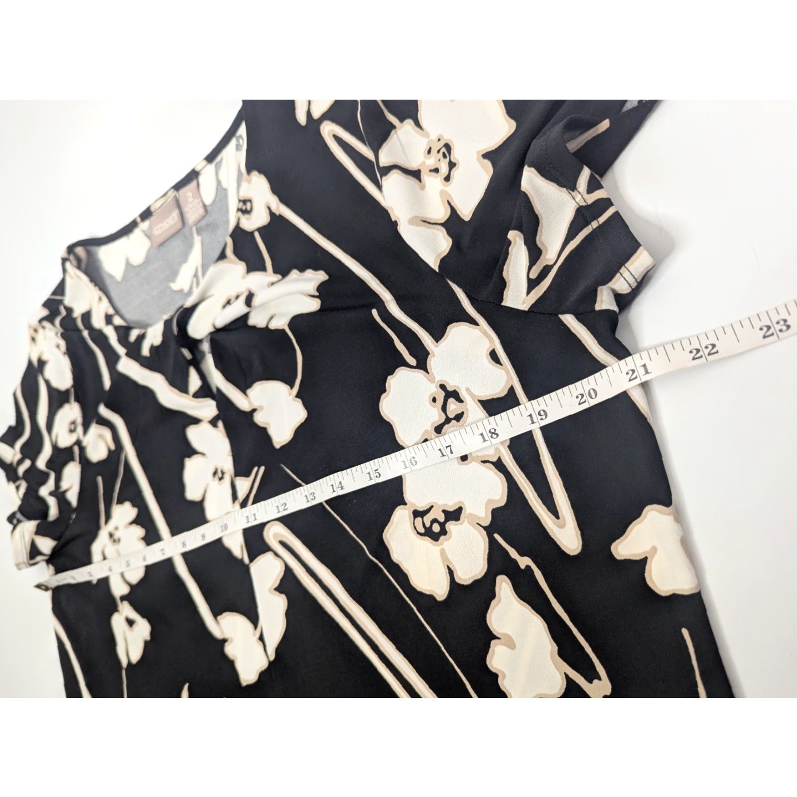 Vintage Chico's Black Floral Top Shirt Women's L Knotted Neck Accent Stretch Casual T-Shirt Size L / US 10 / IT 46 - 4 Thumbnail