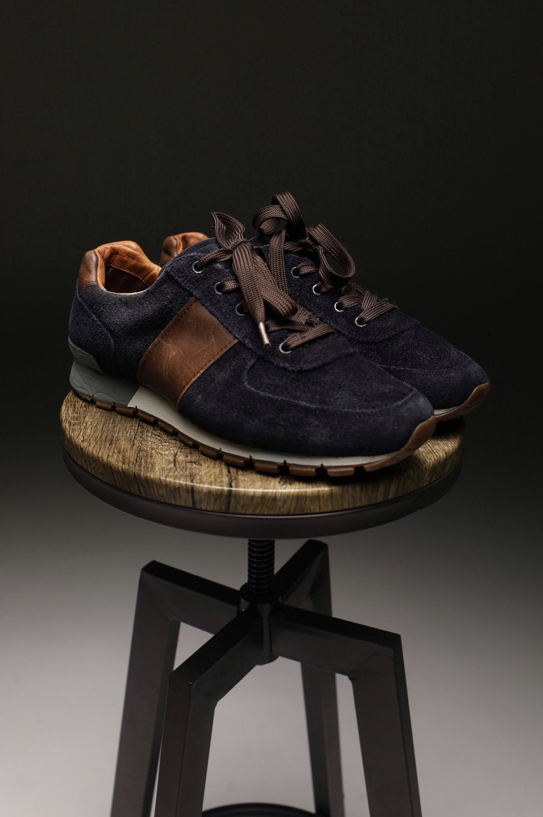 Prada Prada Navy Blue/Brown Suede and Leather Low Top Sneakers Size US 8 / EU 41 - 1 Thumbnail