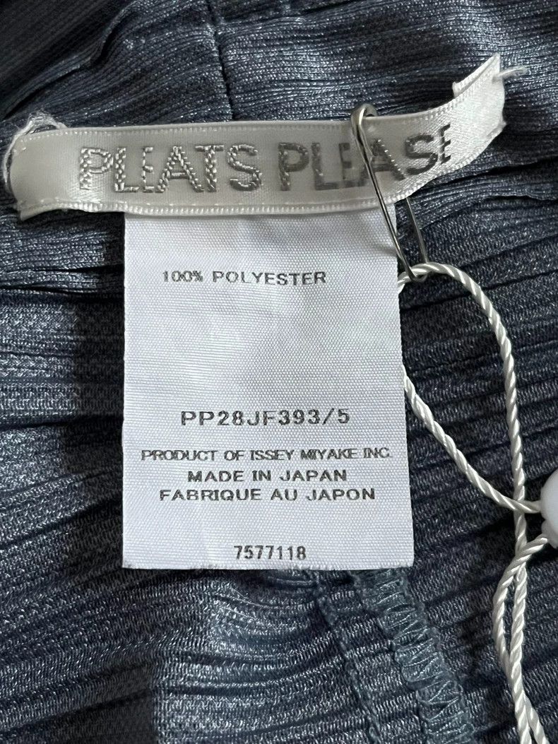 Issey Miyake Issey Miyake size:5 Black pleated irregular-shaped pants Size 22" - 3 Thumbnail