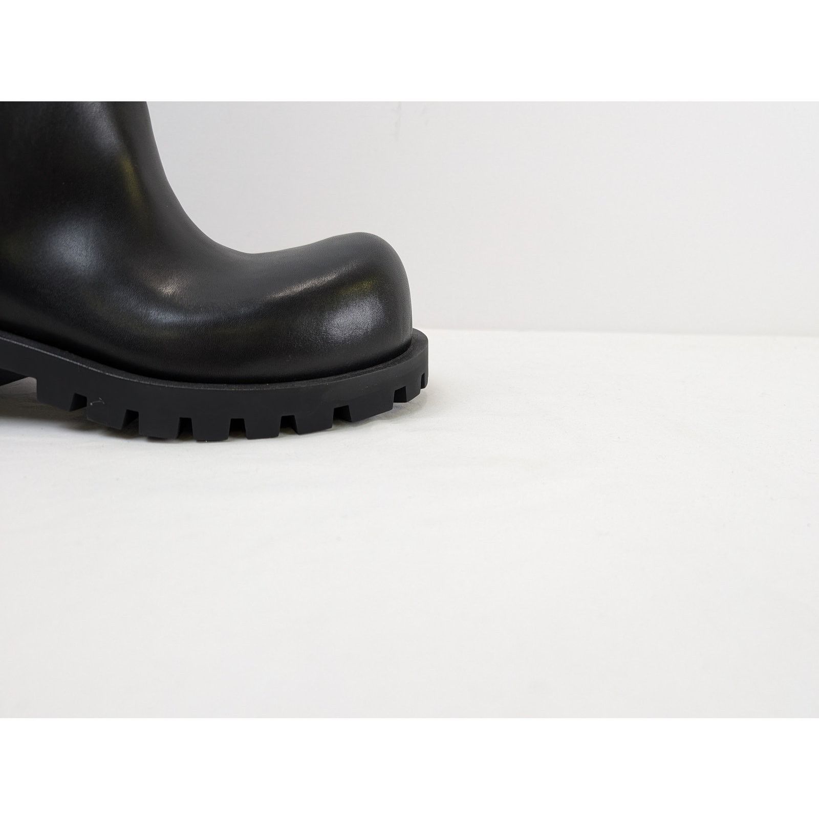 Balenciaga o1rshd1 New Matt CalfSkin Hummer Bootie Boots in Black Size US 11 / EU 44 - 3 Thumbnail