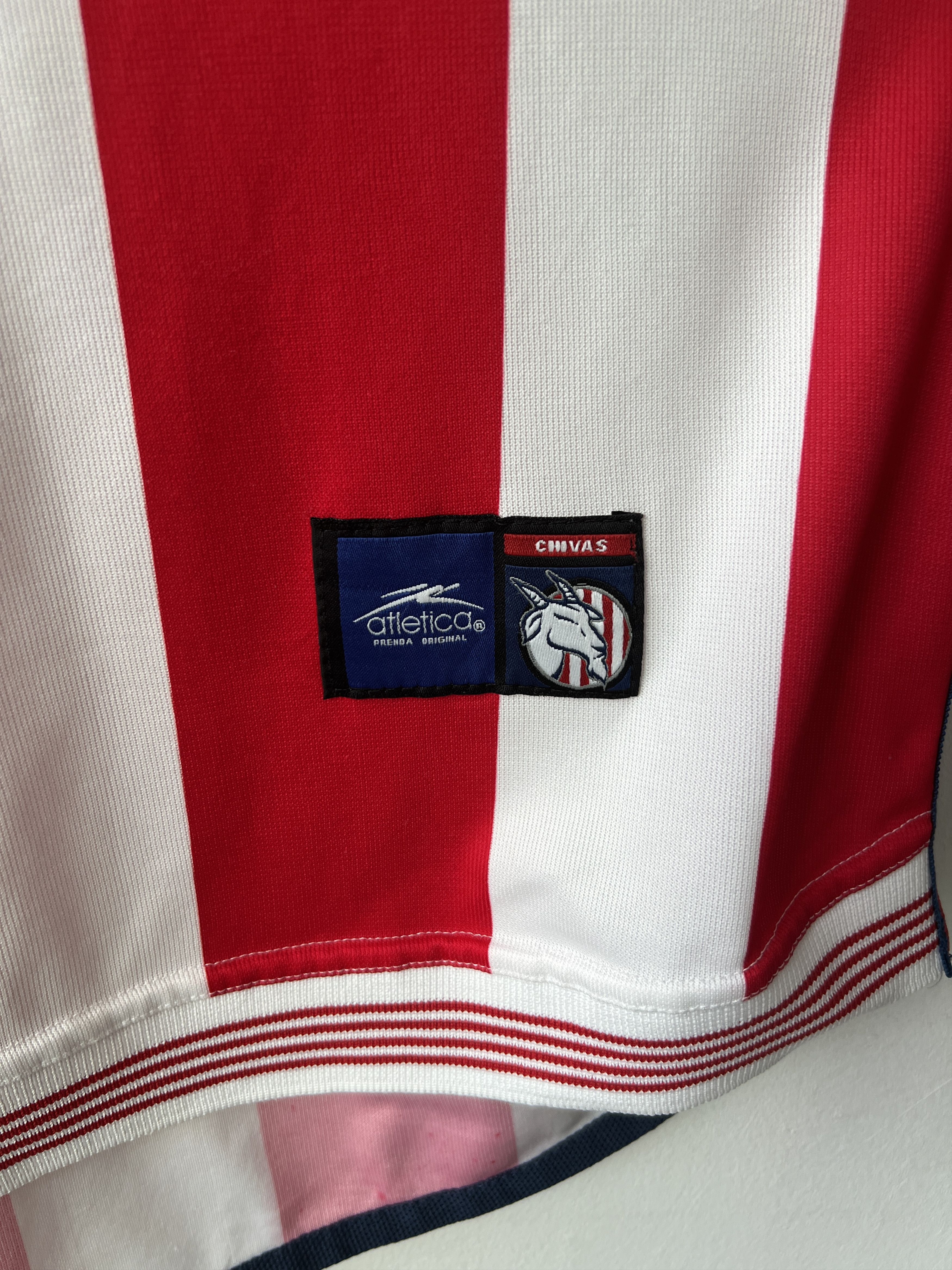 Atletica (L Fits XL) Chivas Guadalajara 2000-01 Home Kit Size US L / EU 52-54 / 3 - 6 Thumbnail