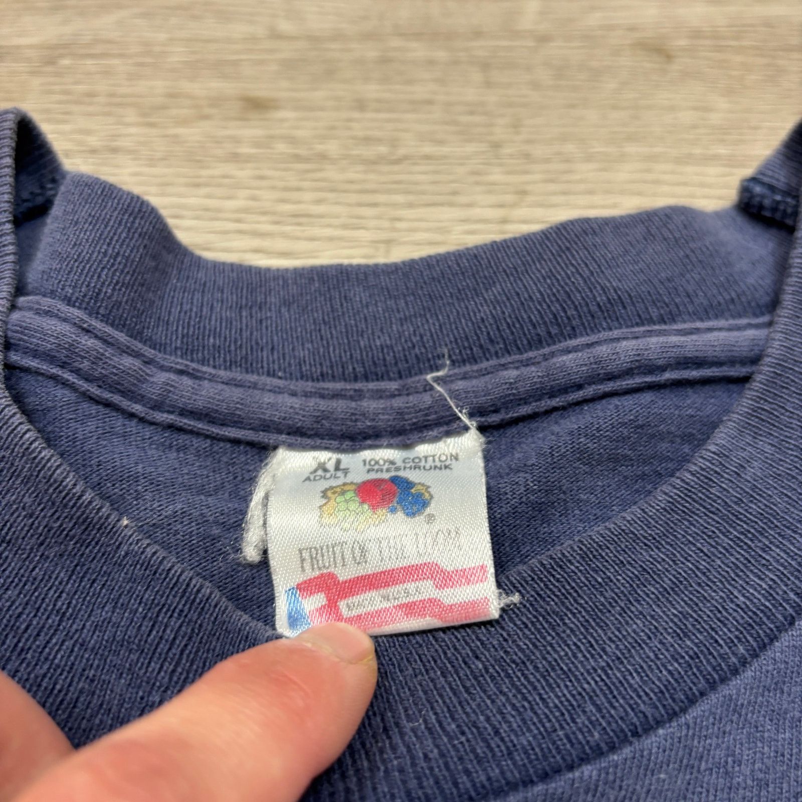 Fruit Of The Loom × Vintage VTG 90s 102.7 KIIS-FM UCLA NCAA Single Stitch Shirt Mens XL Size US XL / EU 56 / 4 - 7 Thumbnail