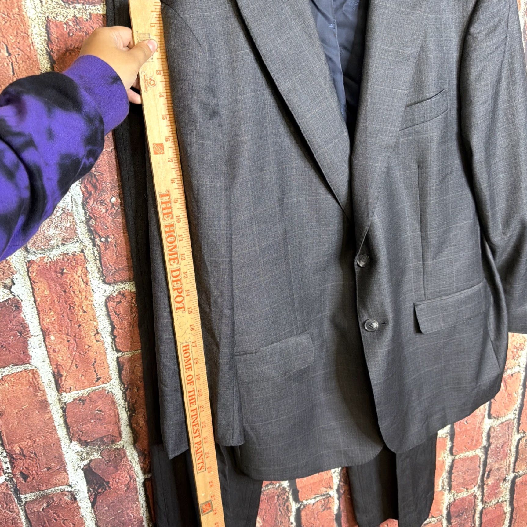 Jos. A. Bank Jos A Bank Reserve Suit Mens 44R Gray 2 Piece Wool Solid Notch Lapel 2-Button Single-Breasted 100% Wool Formal Business Wedding Size 44R - 6 Thumbnail
