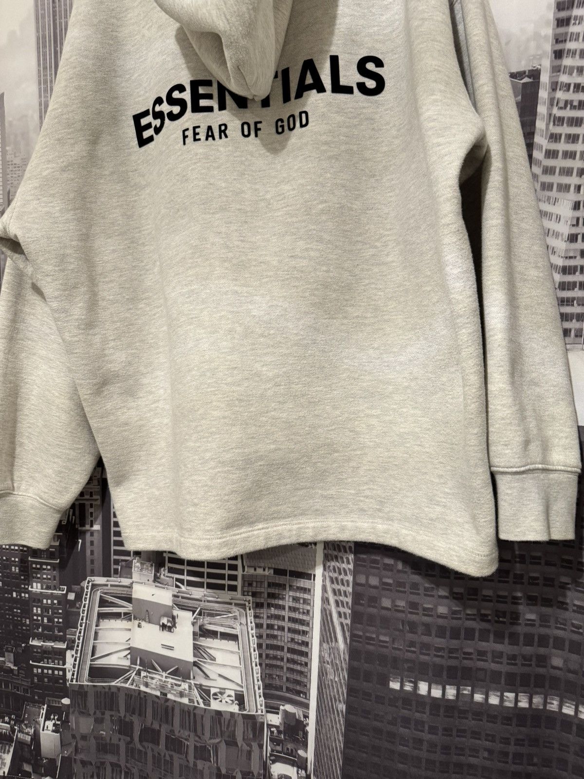 Fear of God Fear of God Essentials Relaxed Hoodie Light Oatmeal SZ Sm🔥 Size US S / EU 44-46 / 1 - 5 Thumbnail