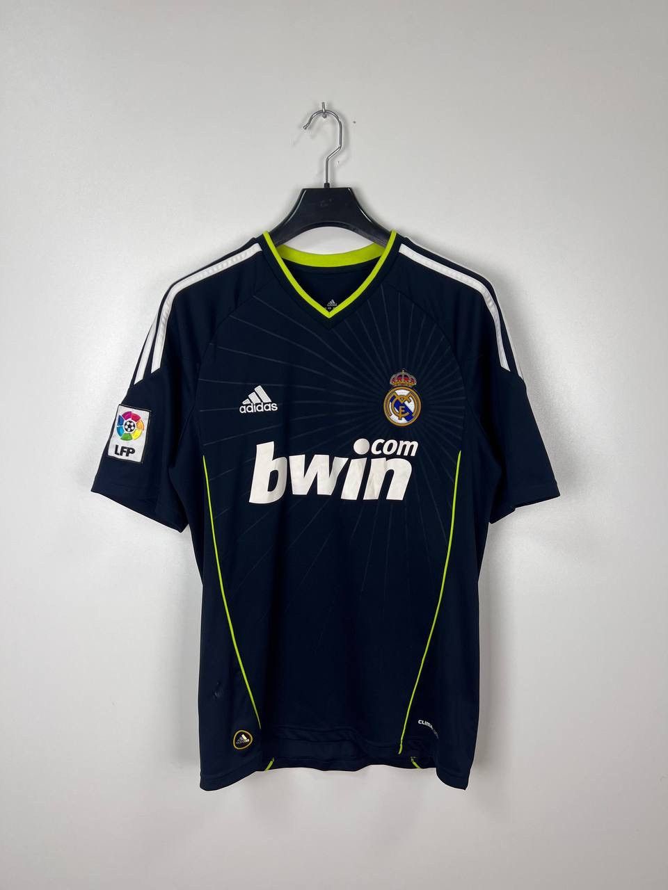 Adidas Real Madrid Adidas Grohl 2010 jersey size S Size US S / EU 44-46 / 1 - 1 Thumbnail