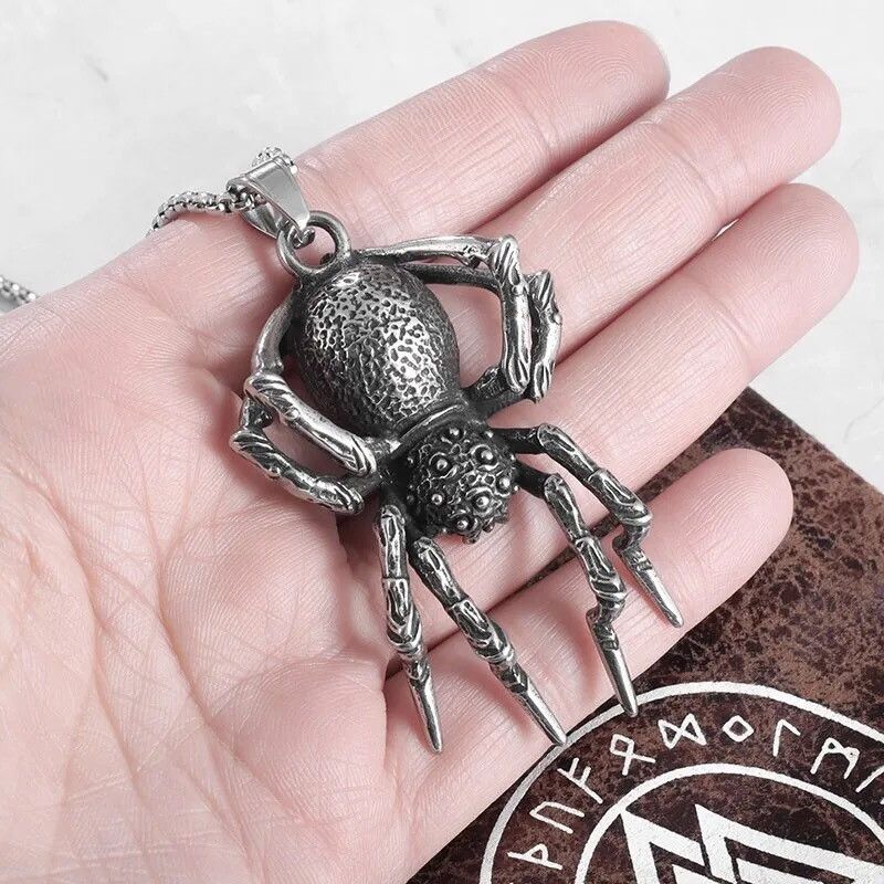Vintage Vintage Spider Chain Pendant Necklace Size ONE SIZE - 1 Thumbnail