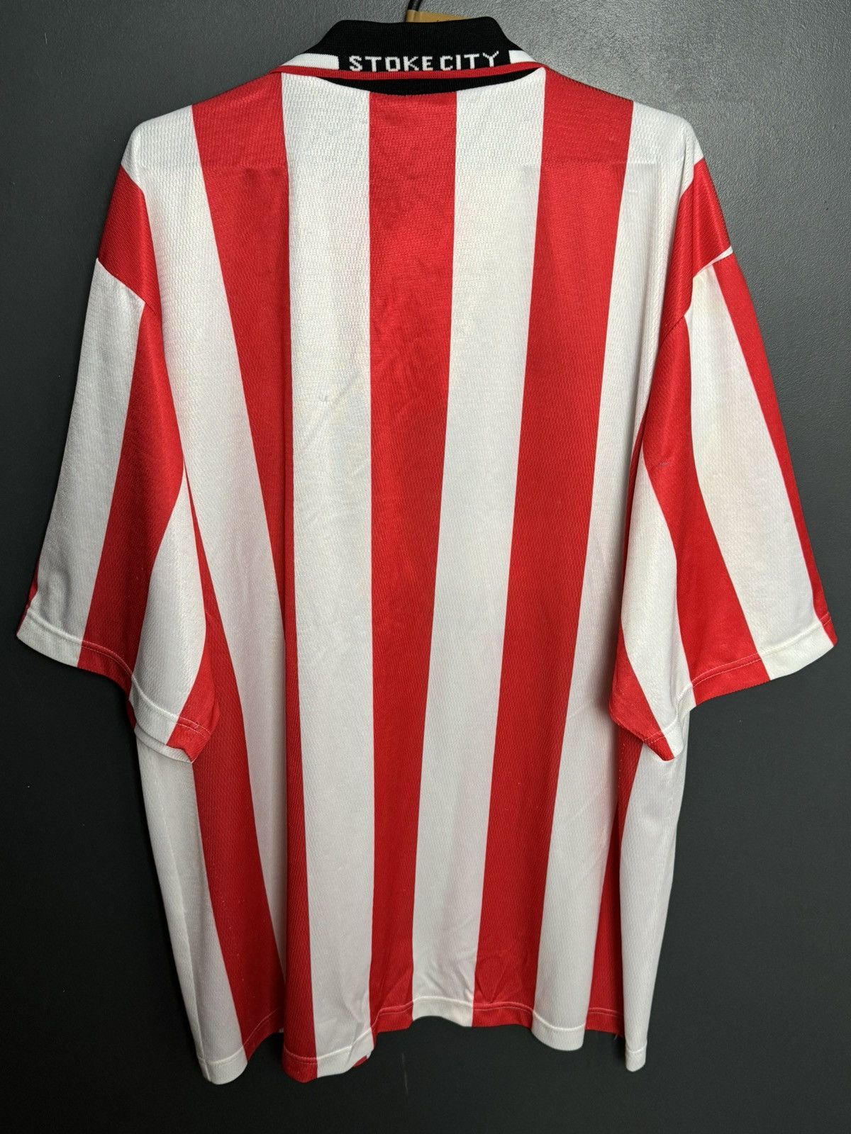 Asics Stoke City 99/01 Home Football Jersey Size US XL / EU 56 / 4 - 2 Thumbnail