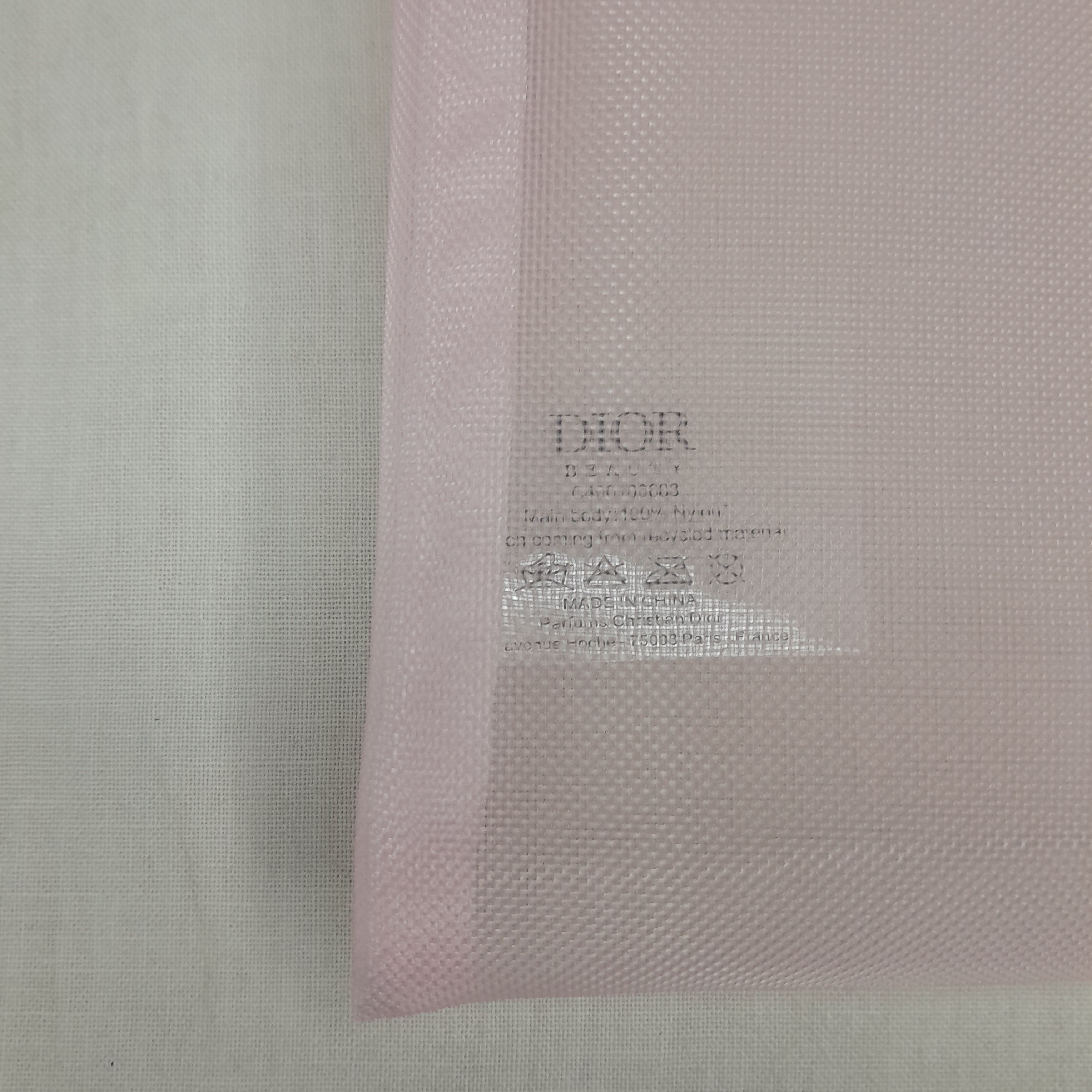 Dior Miss Dior Christmas Coffret Mesh Make-up Pouch in Pink Size ONE SIZE - 4 Thumbnail