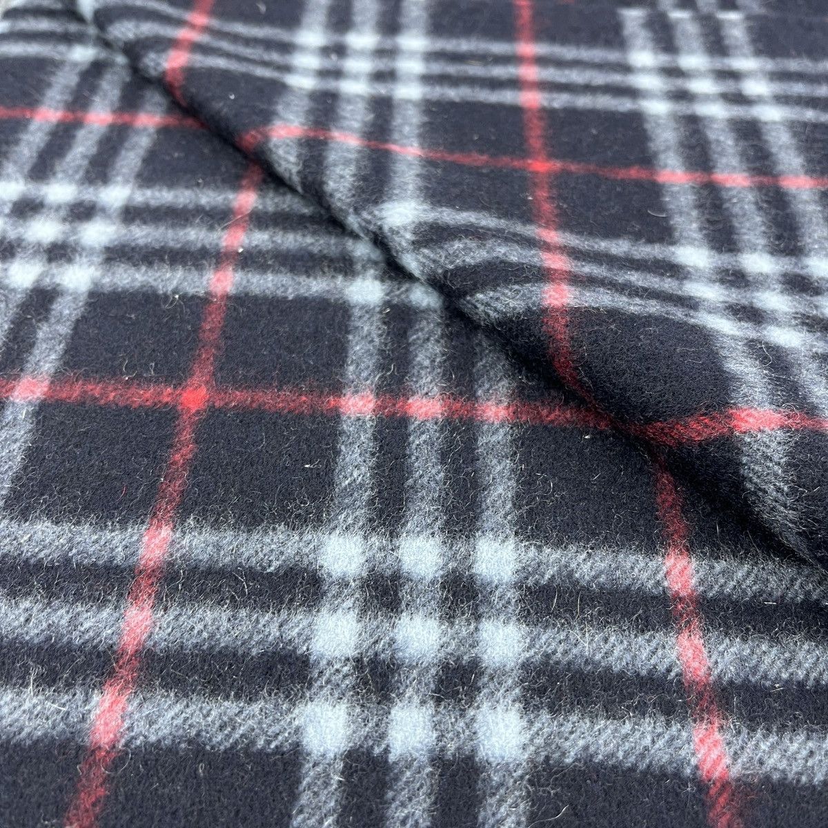 Burberry Vintage Burberry Scarf / Muffler / Neckwear T1508 Size ONE SIZE - 10 Thumbnail