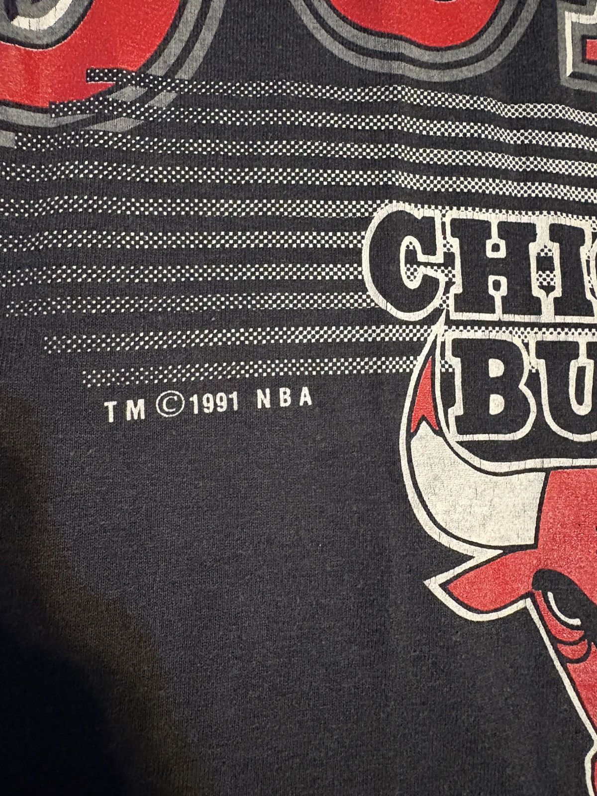 NBA Vintage 1991 Graphic NBA Chicago Bulls Black shirt Size US M / EU 48-50 / 2 - 4 Thumbnail