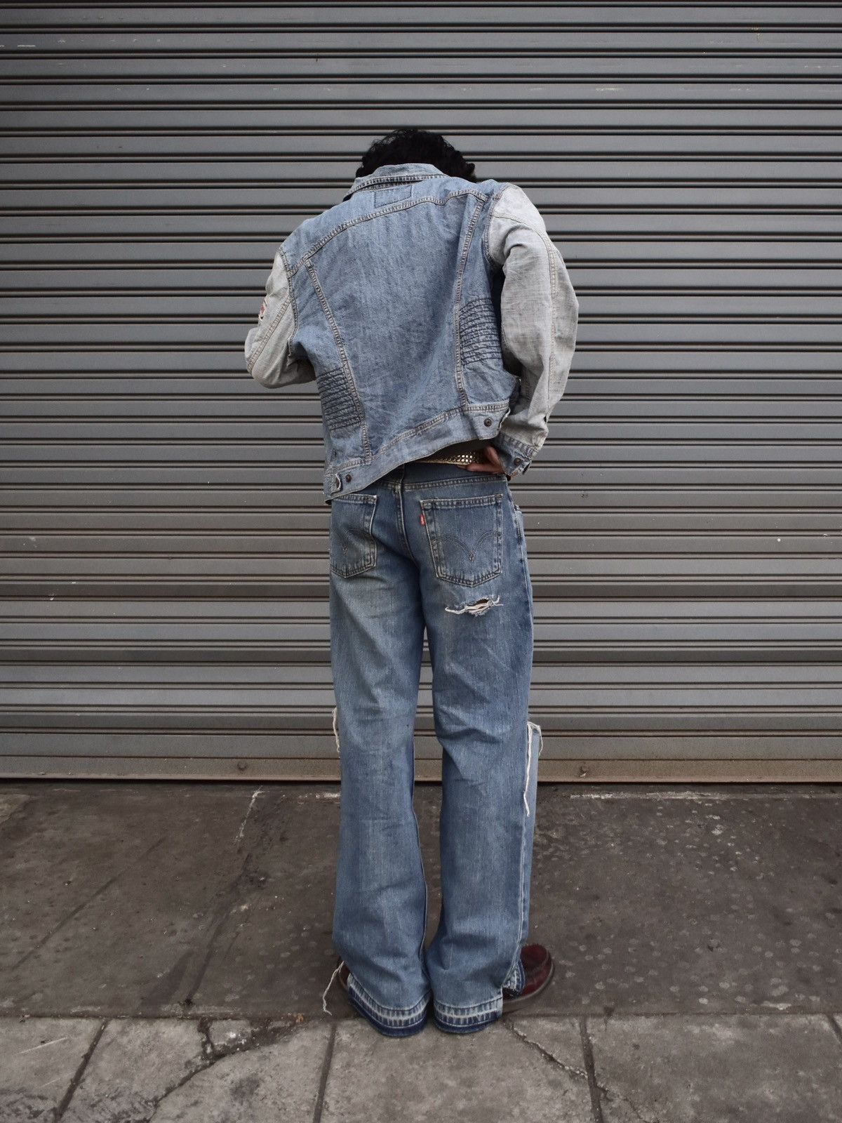 Levi's VINTAGE 2000s LEVI'S 550 DISTRESSED JEANS Size US 31 - 13 Thumbnail