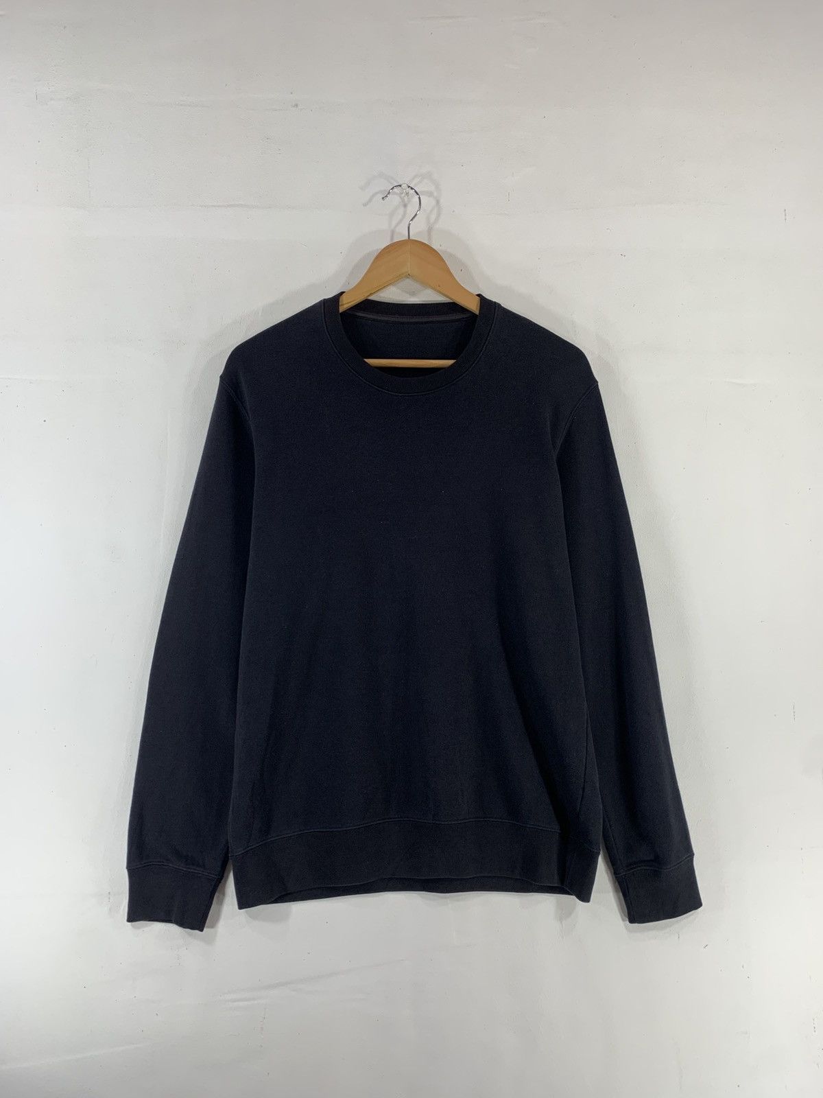 Japanese Brand × Uniqlo Uniqlo Black Sweatshirt Size US L / EU 52-54 / 3 - 1 Thumbnail