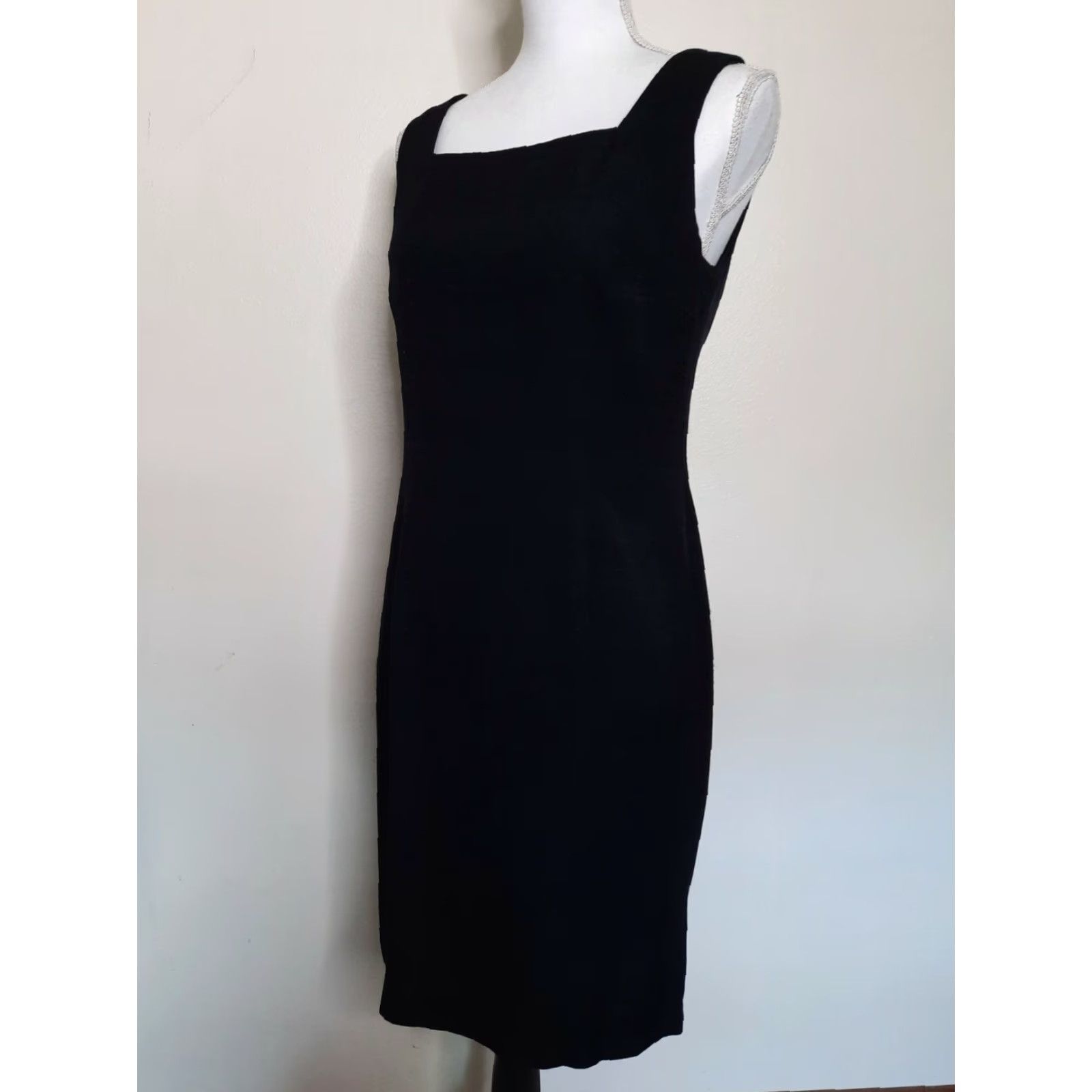Vintage VIRGO Vintage Little Black Sleeveless Dress Pencil Dress Size 6 Rayon USA Square Neck Womens Sleeveless 90s Casual Knee Length Size M / US 6-8 / IT 42-44 - 6 Thumbnail
