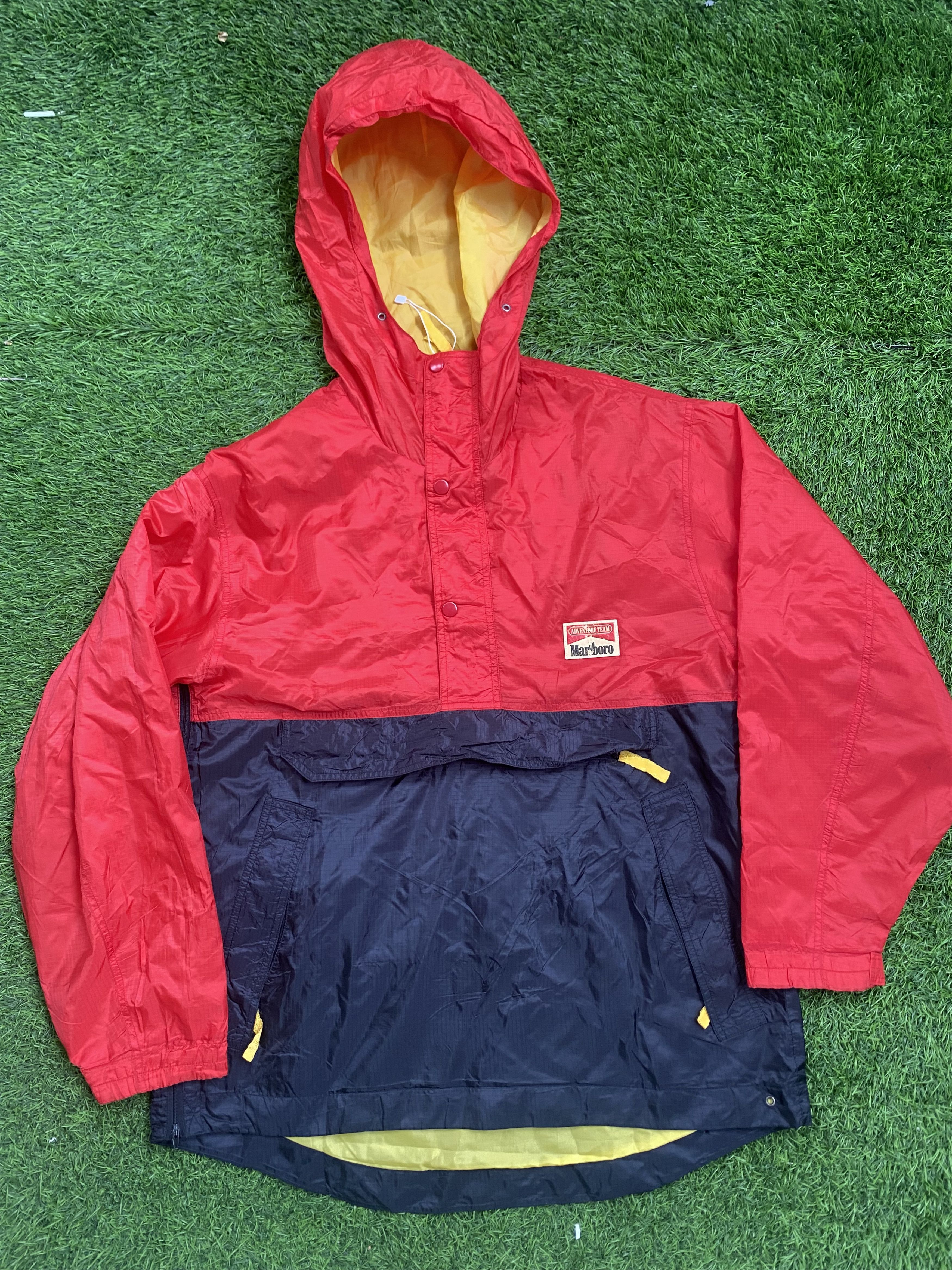 Marlboro × Marlboro Adventure Team × Vintage Vintage Marlboro Anorak Windbreaker Jacket Size US L / EU 52-54 / 3 - 1 Thumbnail