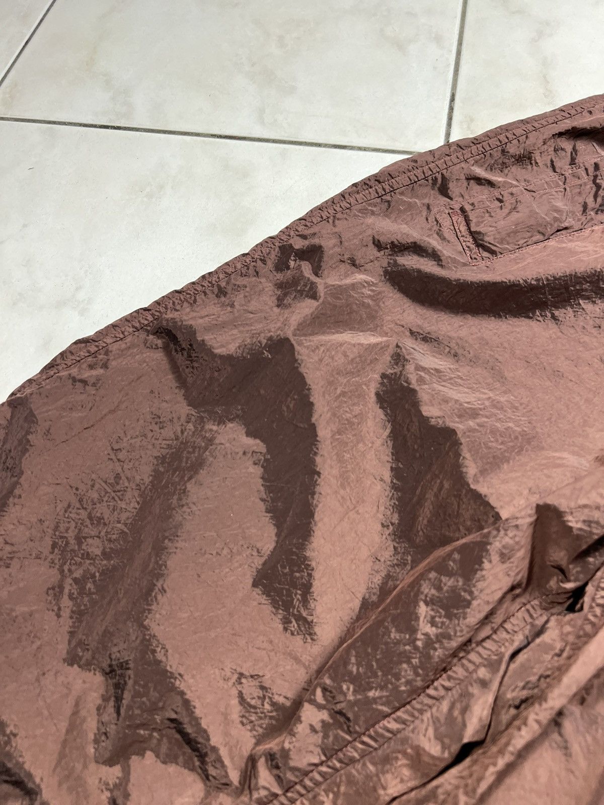 Stone Island Stone Island shiny nylon metal sweatpants burgundy baggy Size US 32 / EU 48 - 12 Thumbnail