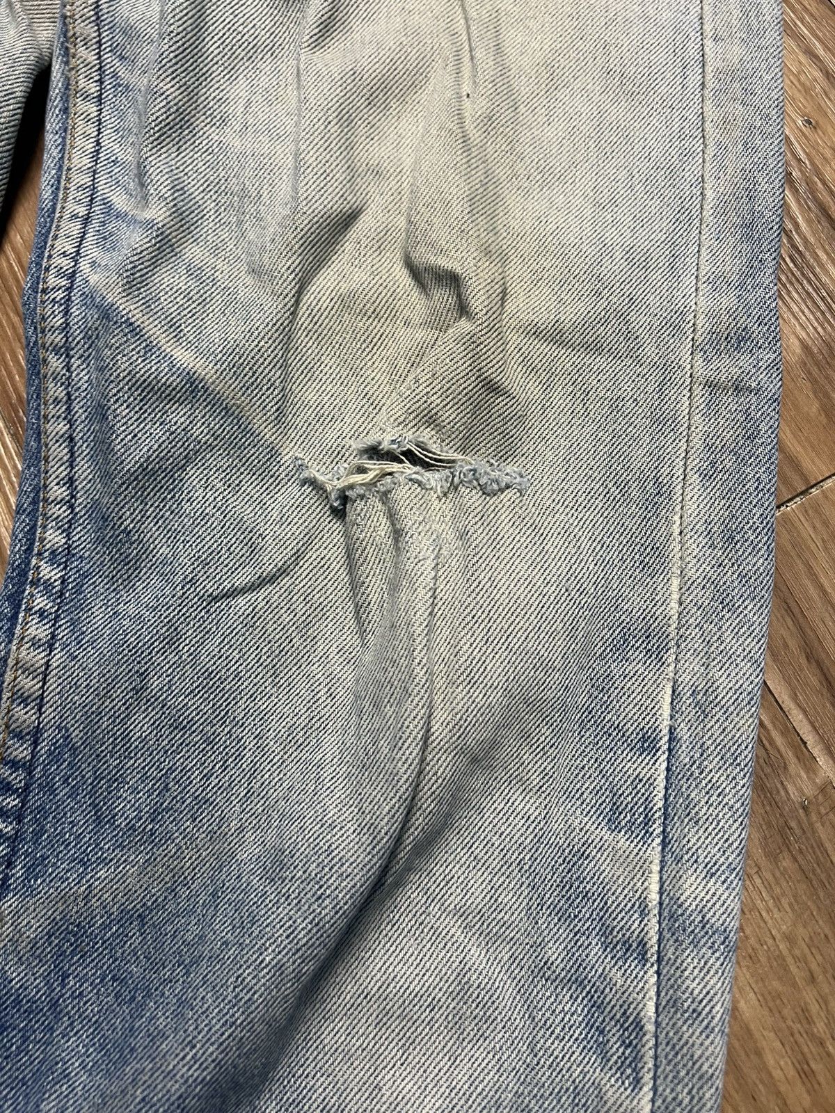 Levi's 90s Vintage Levi’s 505 Regular Fit Jeans - Made in USA (43) Size US 29 - 7 Thumbnail
