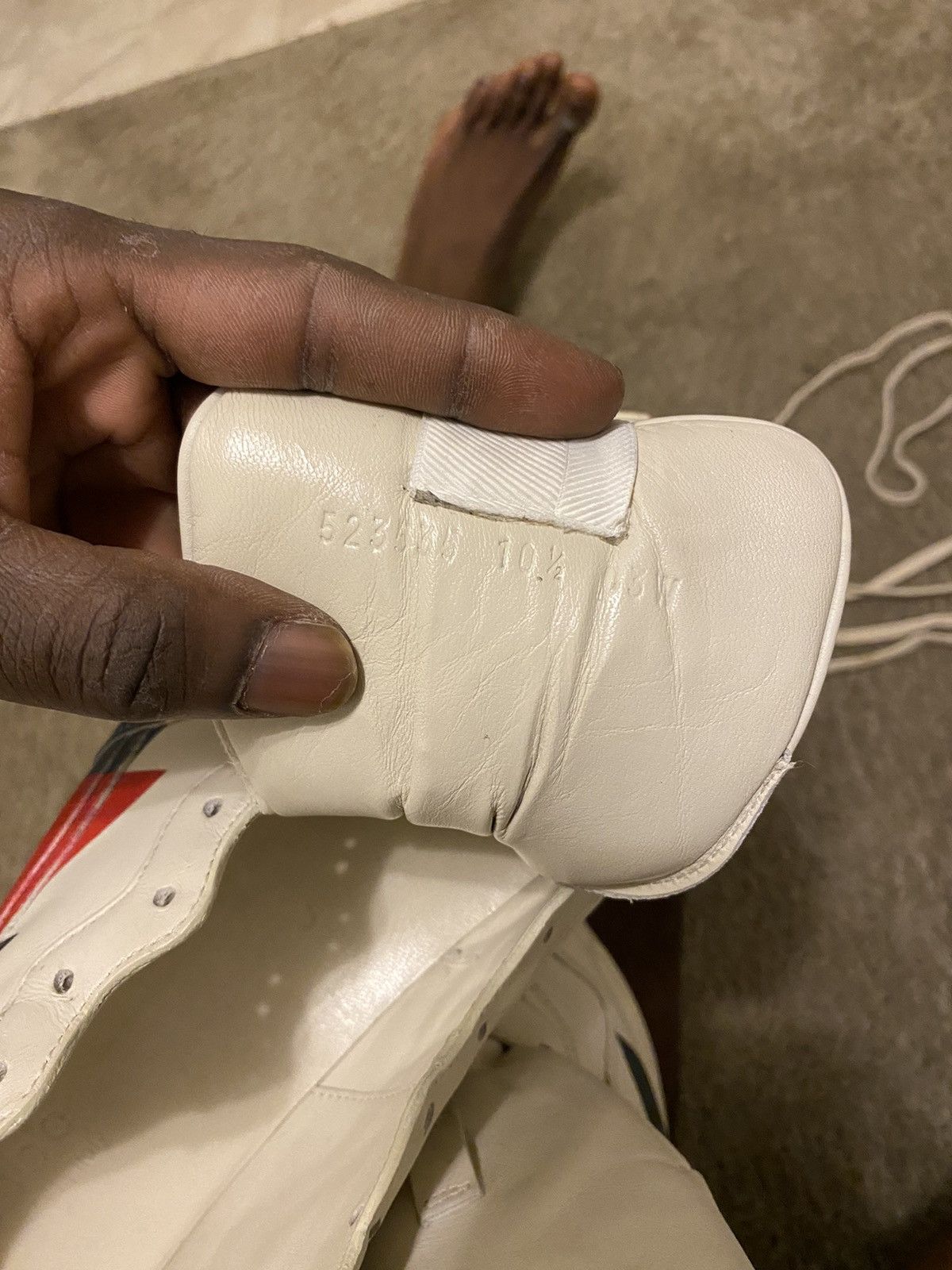 Gucci Gucci Men's White Leather Rhyton Sneaker Size US 10.5 / EU 43-44 - 11 Thumbnail